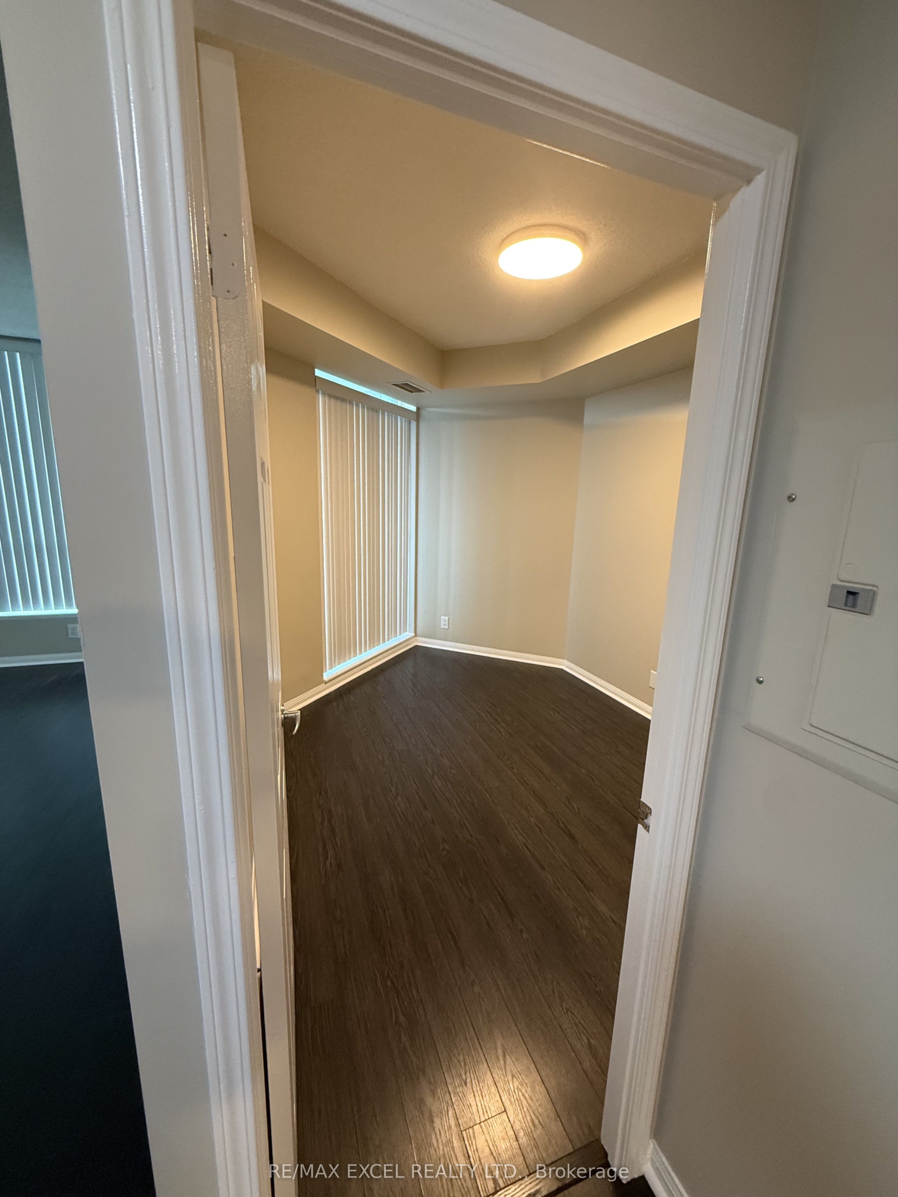 228 Queens Quay W 1710, Toronto, ON M5J 1B5 photo 3