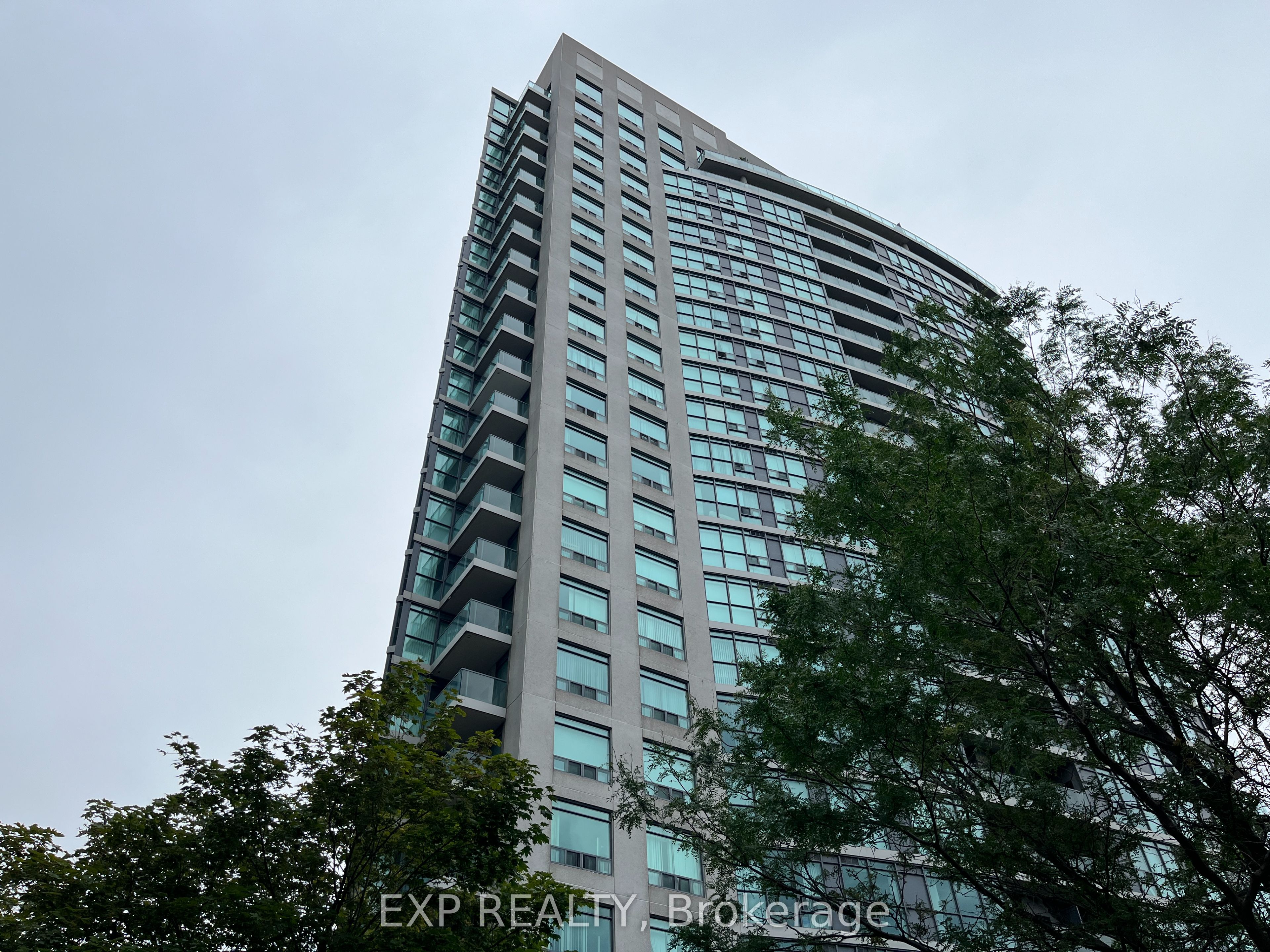 28 Harrison Garden Boulevard 1608, Toronto, ON M2N 7B5
