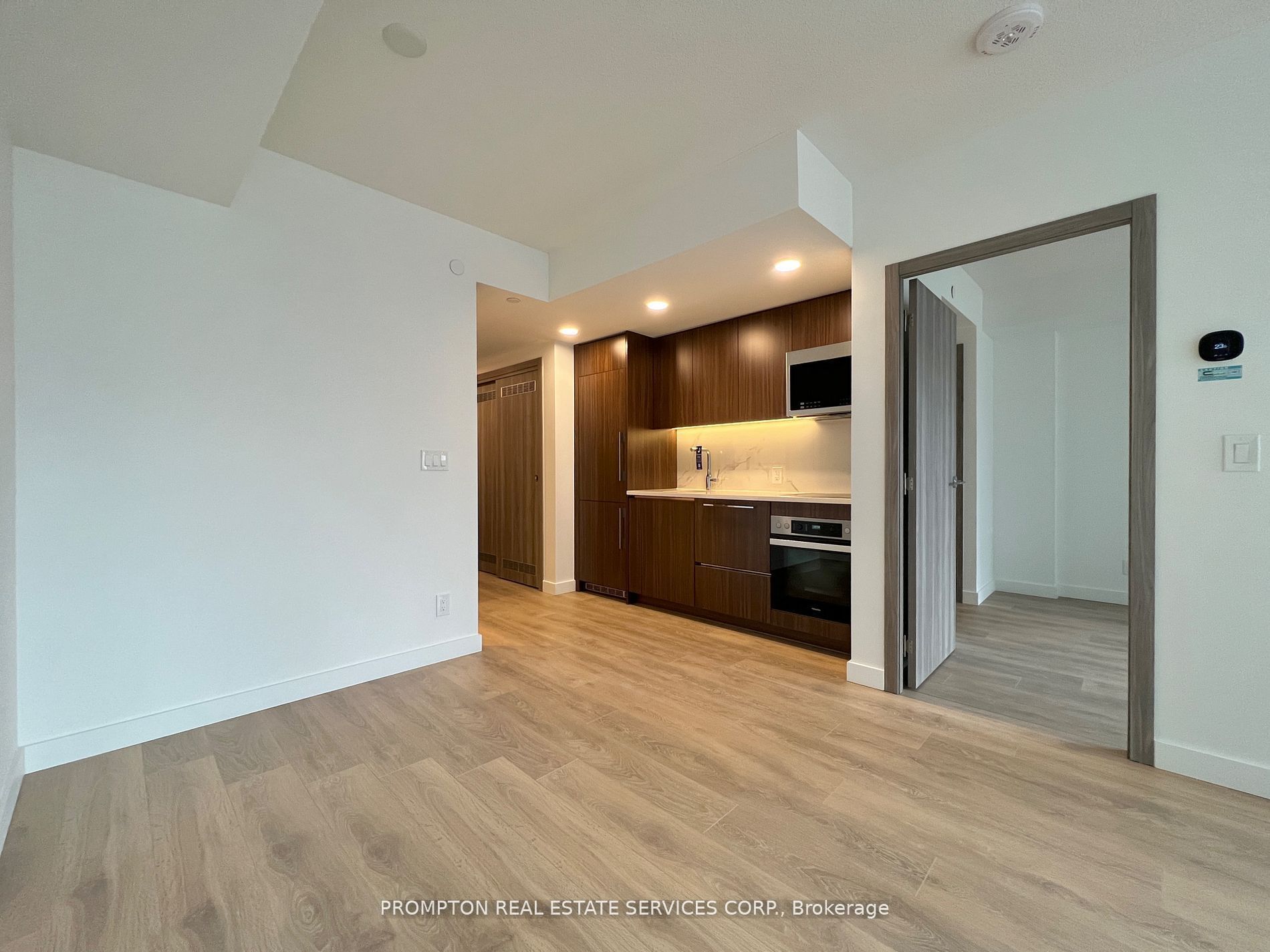 38 Widmer Street #1505, Toronto, ON M5V 0P7 photo 3