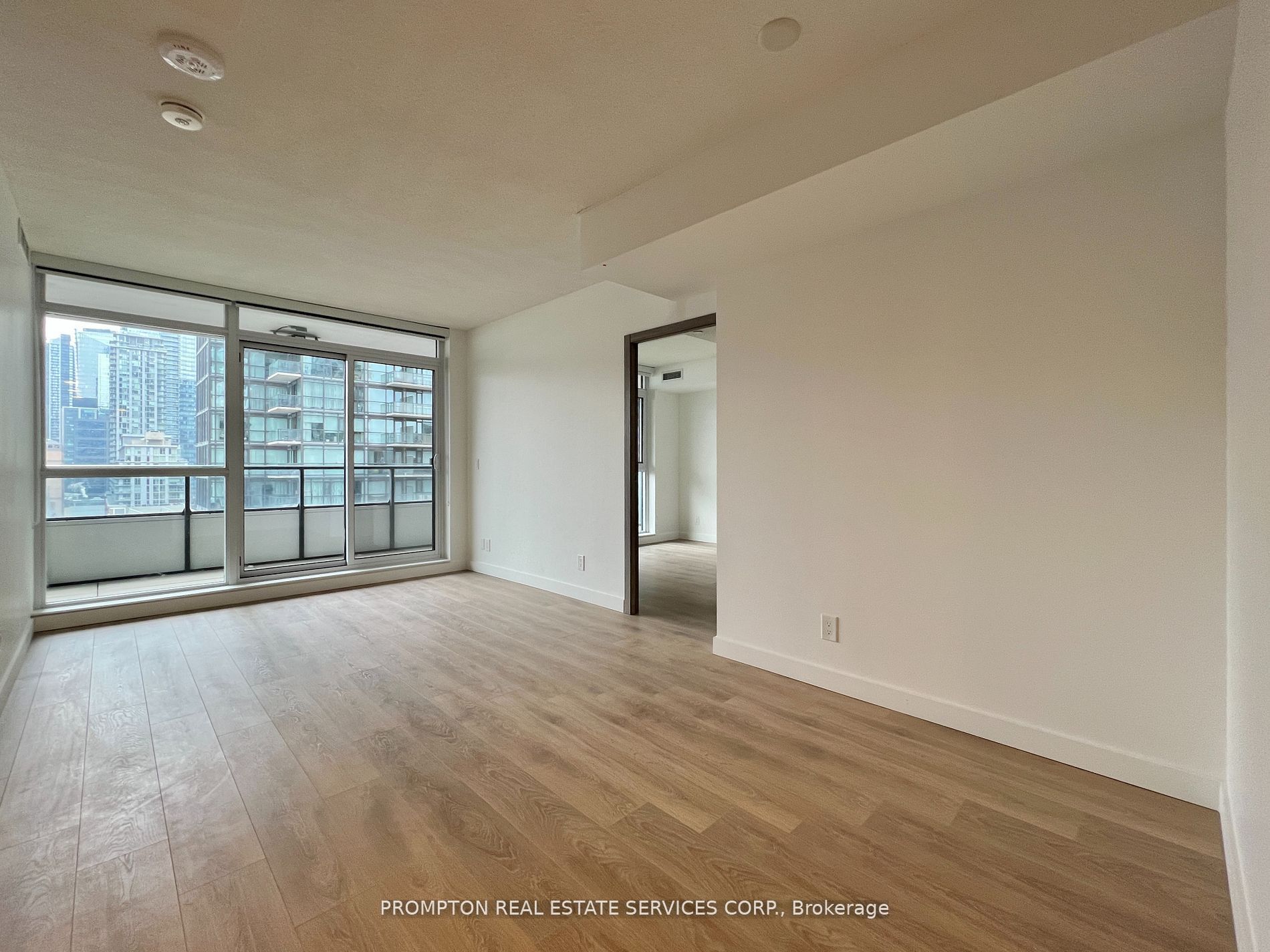 38 Widmer Street #1505, Toronto, ON M5V 0P7 photo 5