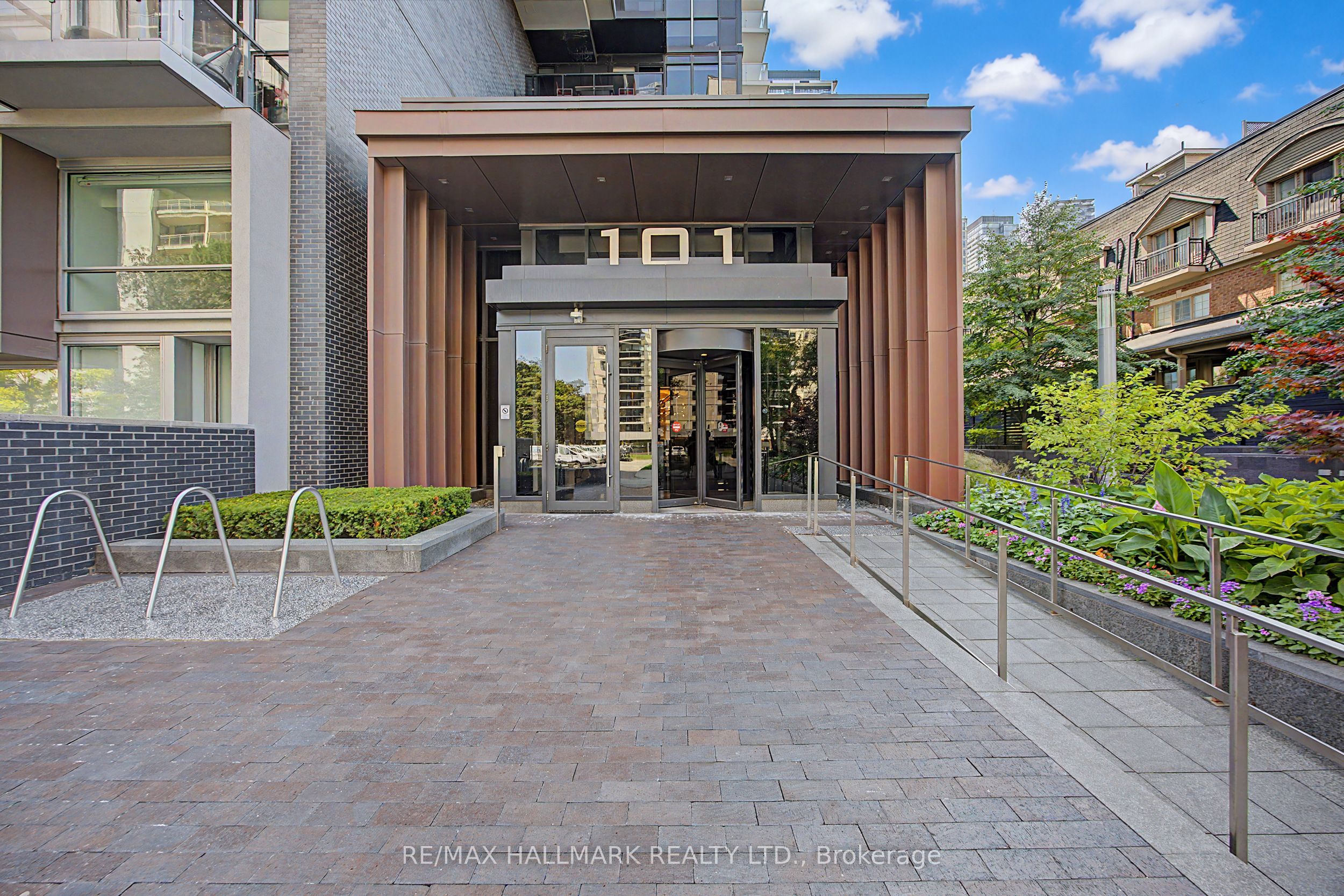 101 Erskine Avenue PH15, Toronto, ON M4P 0C5 photo 2