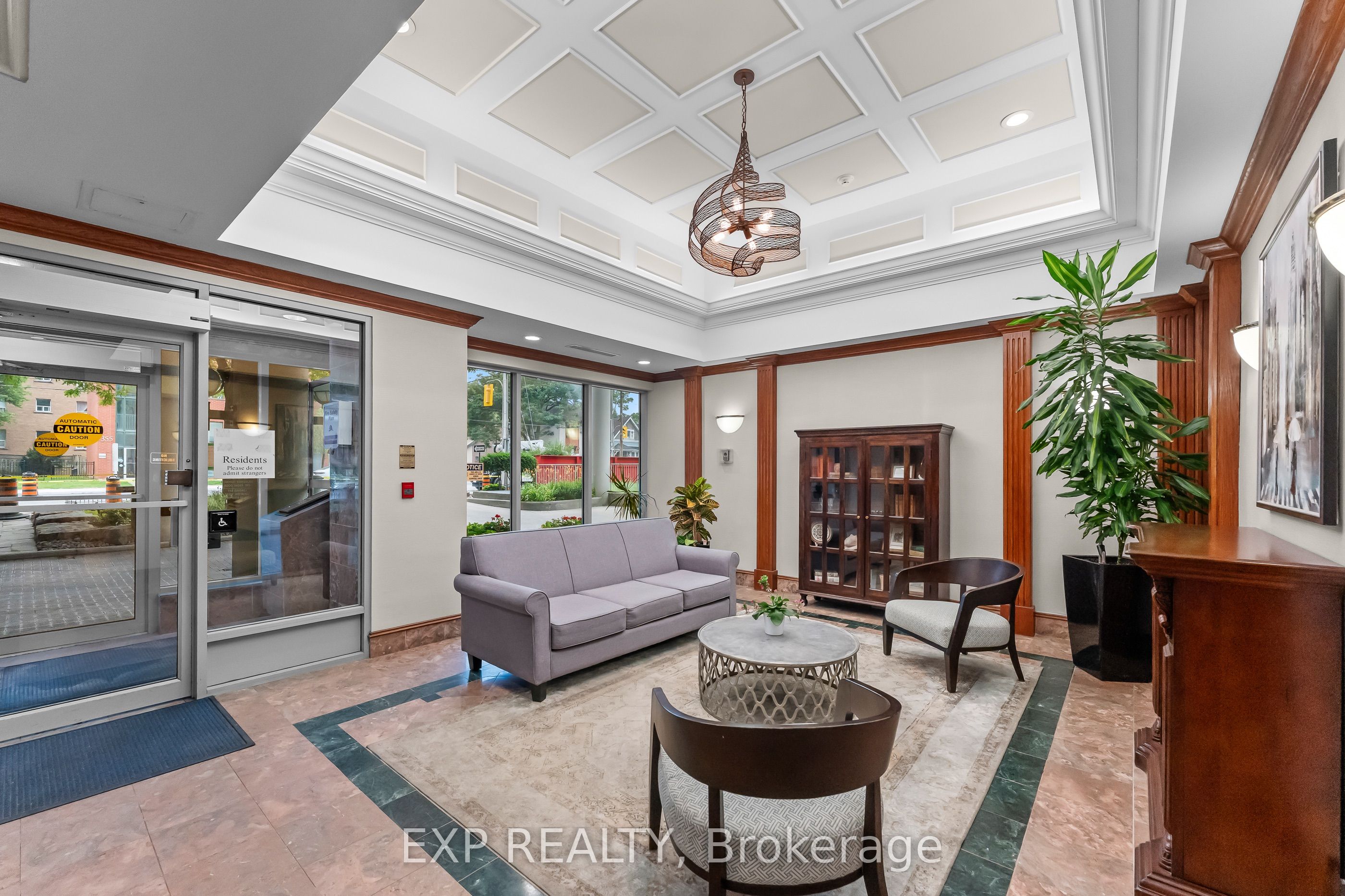 398 Eglinton Avenue E 308, Toronto, ON M4P 3H8 photo 2