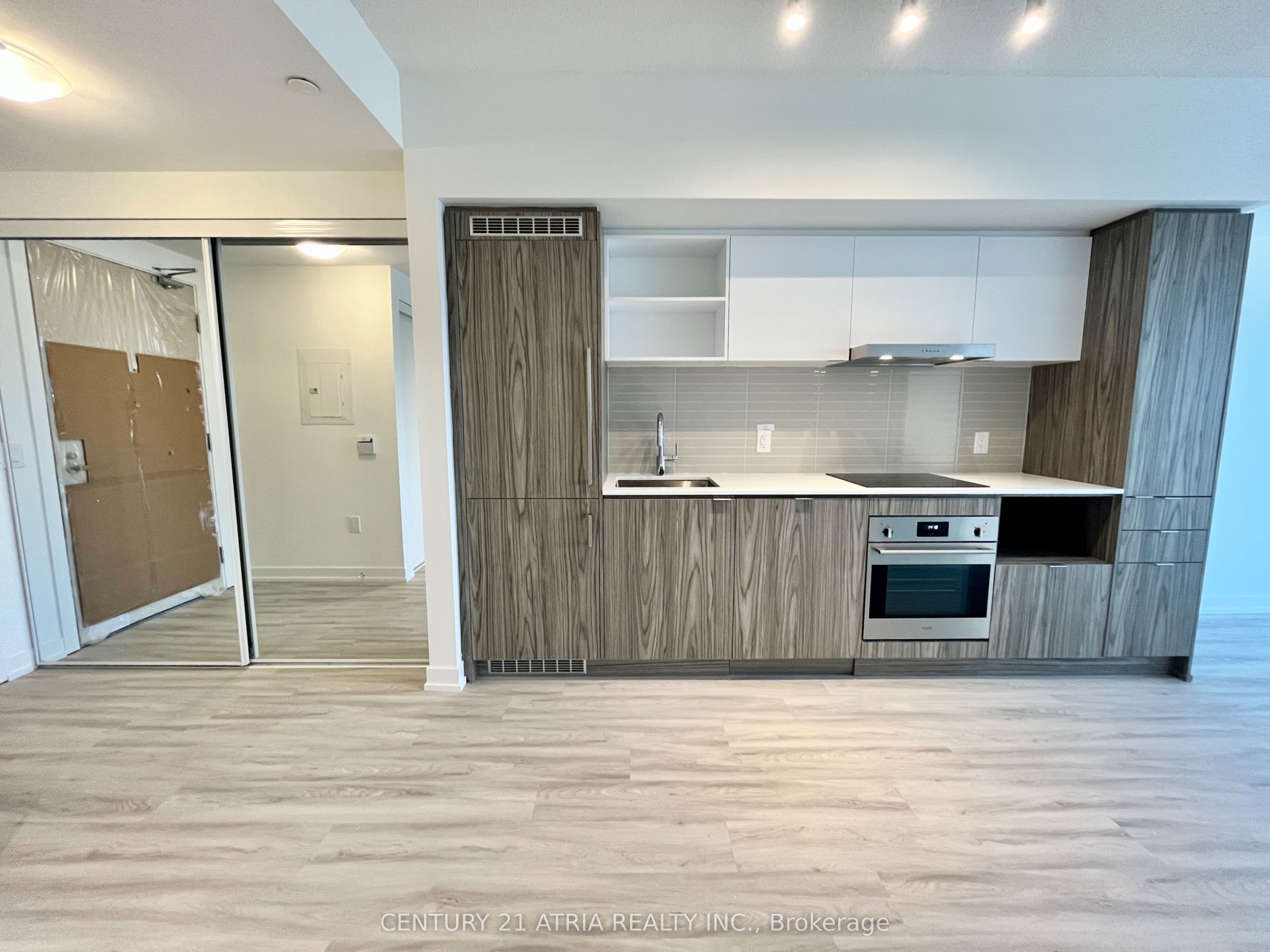 55 Cooper Street 3102, Toronto, ON M5E 0G1 photo 2