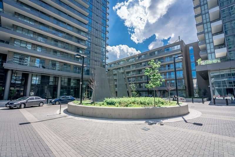 50 Forest Manor Road 204, Toronto, ON M2J 1M6 photo 3