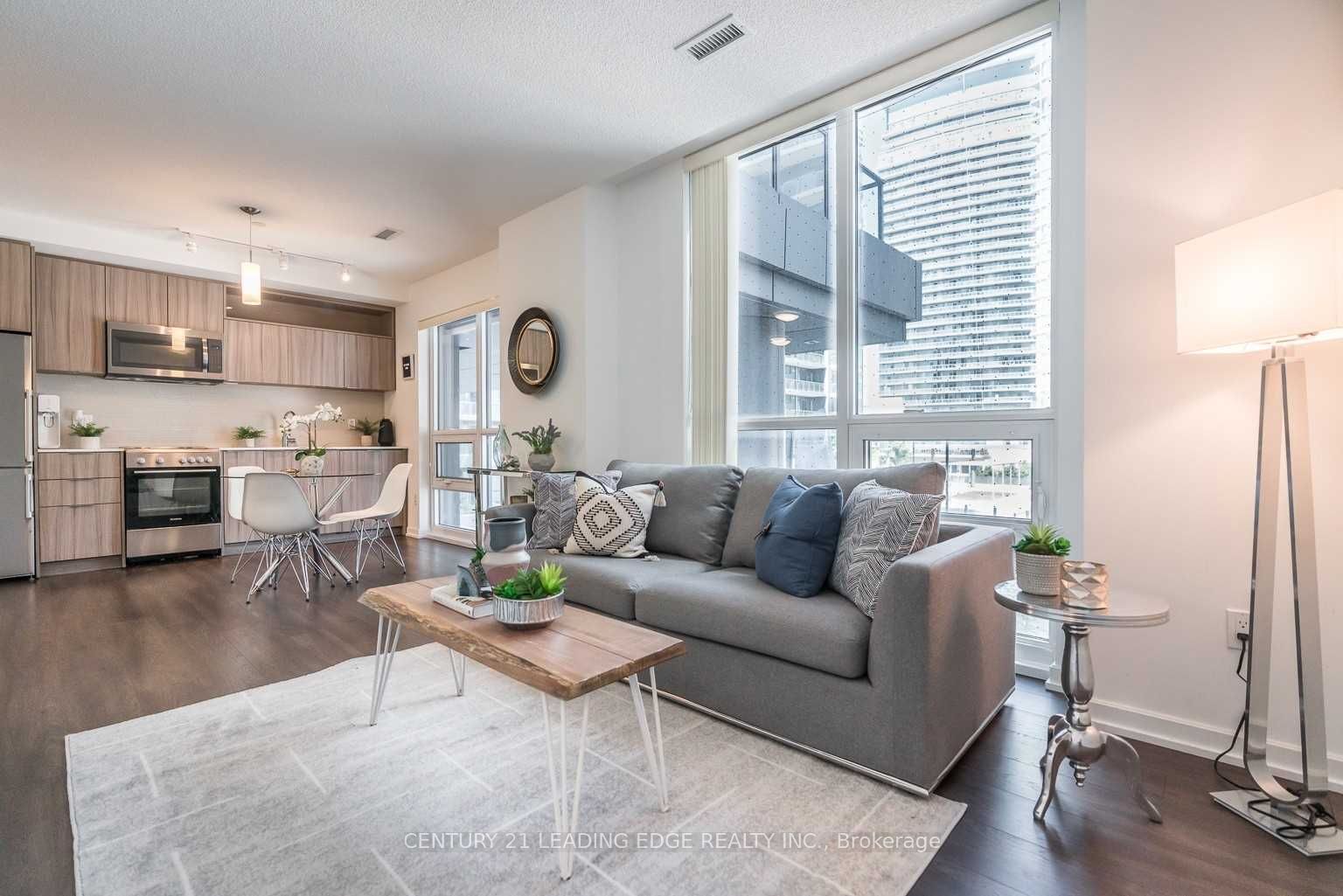 50 Forest Manor Road 204, Toronto, ON M2J 1M6 photo 4