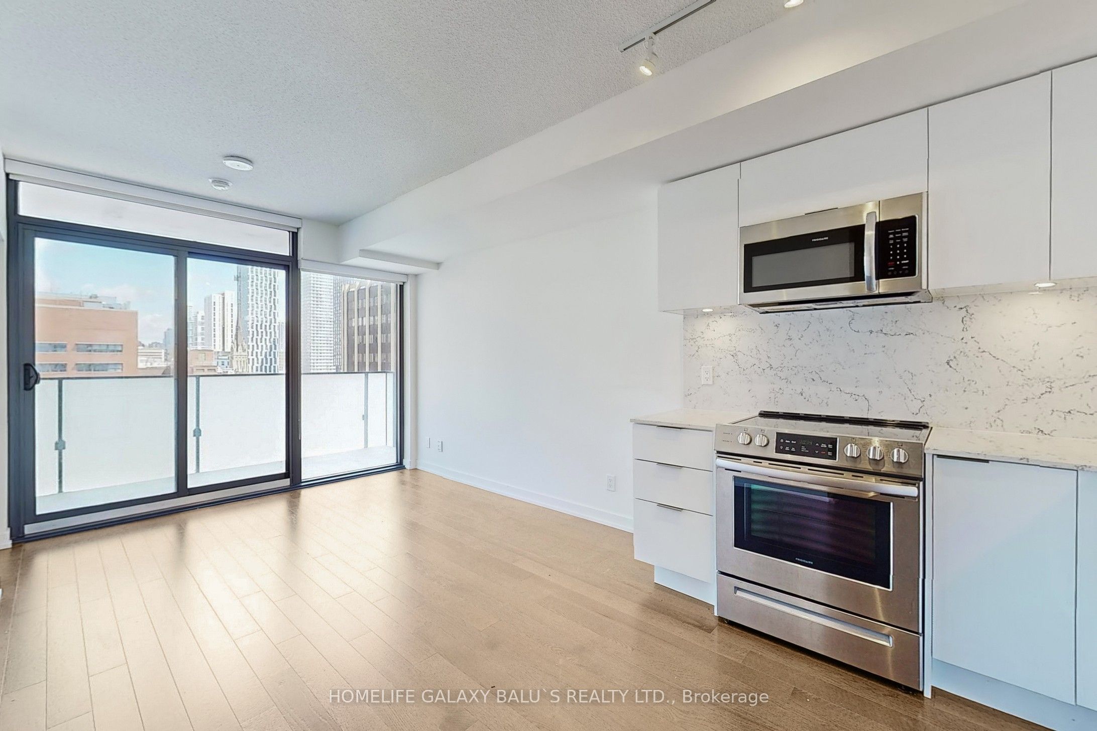 25 Richmond Street E 1216, Toronto, ON M5C 0A6 photo 4