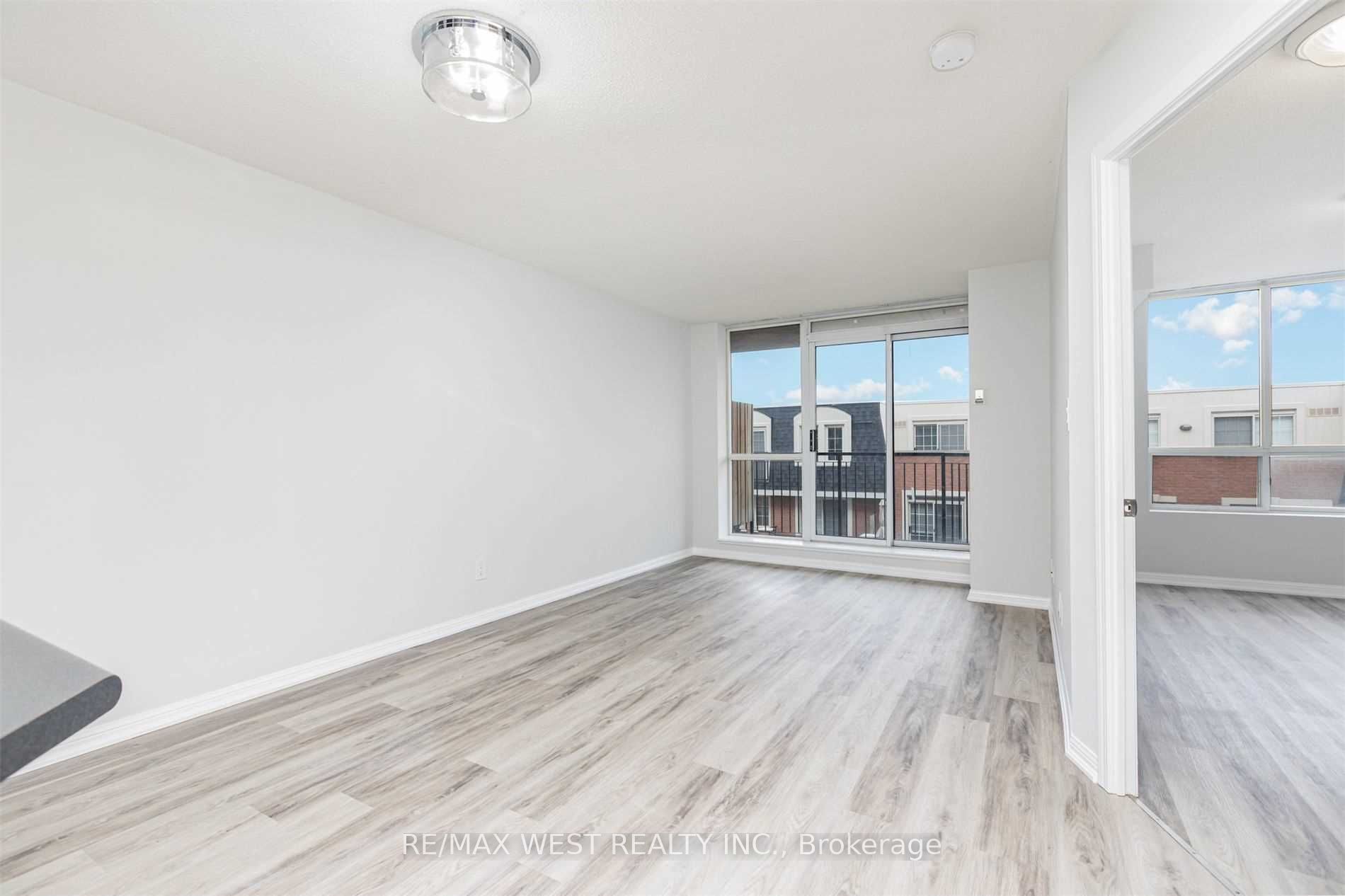 1000 King Street W 420, Toronto, ON M6K 3N1 photo 3