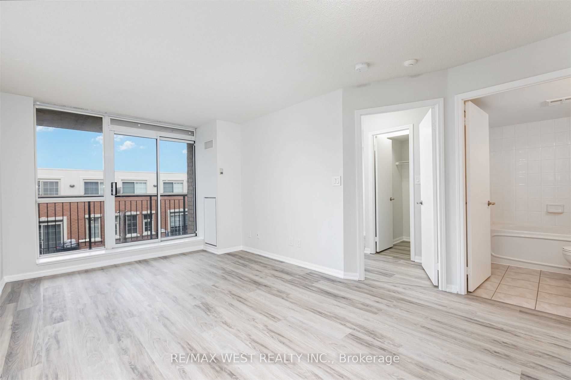 1000 King Street W 420, Toronto, ON M6K 3N1 photo 4