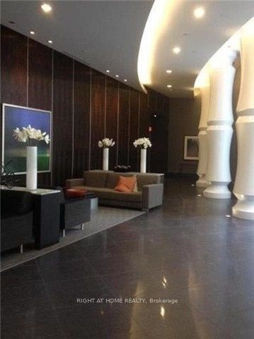 5168 Yonge Street 3506, Toronto, ON M2N 0G1 photo 3