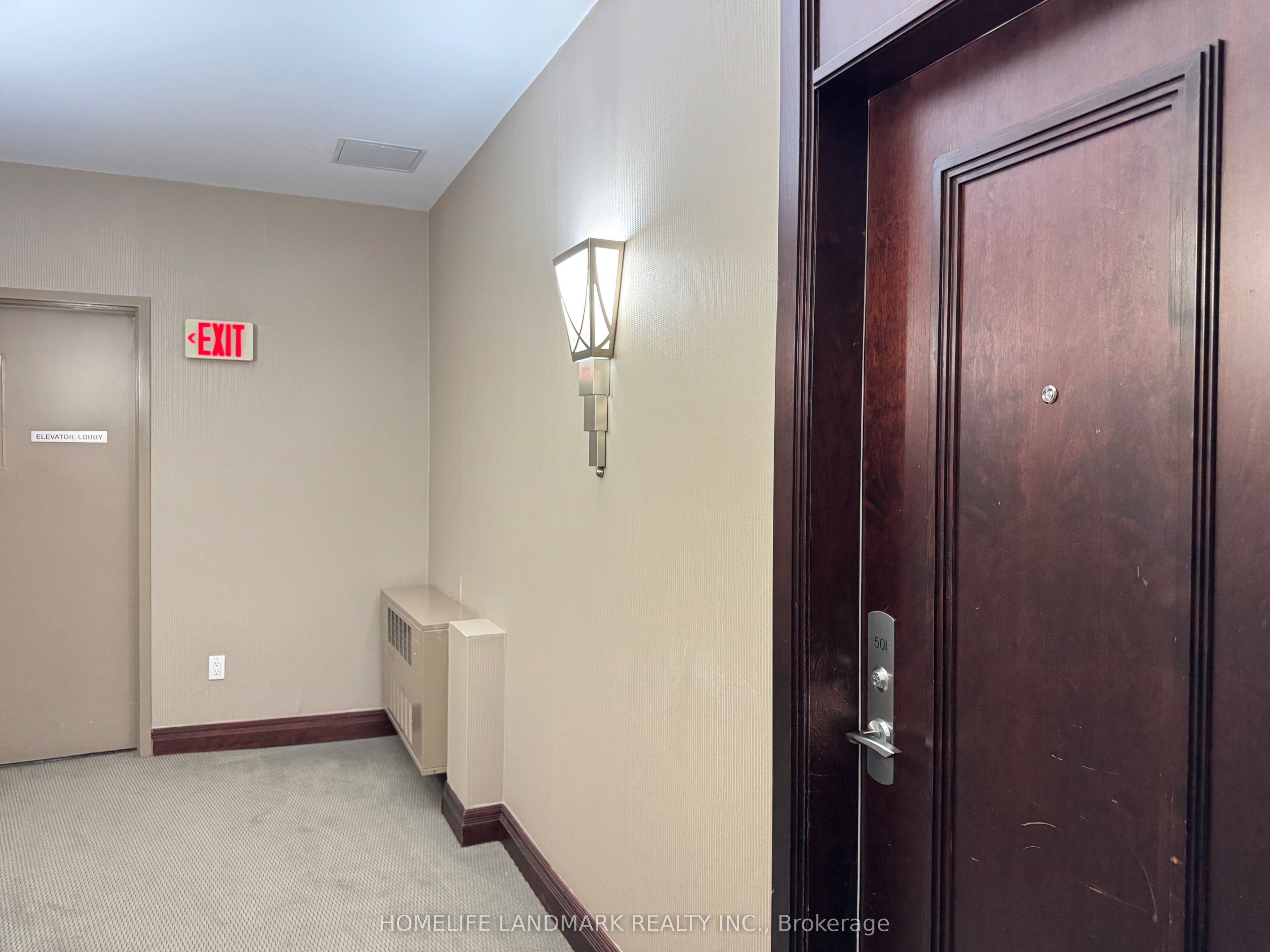 35 Balmuto Street 501, Toronto, ON M4Y 0A3 photo 5