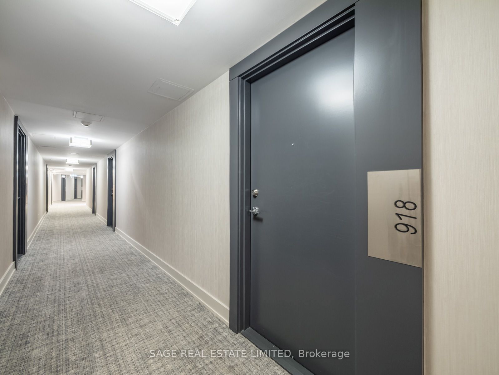 169 Fort York Boulevard #918, Toronto, ON M5V 0C8 photo 2