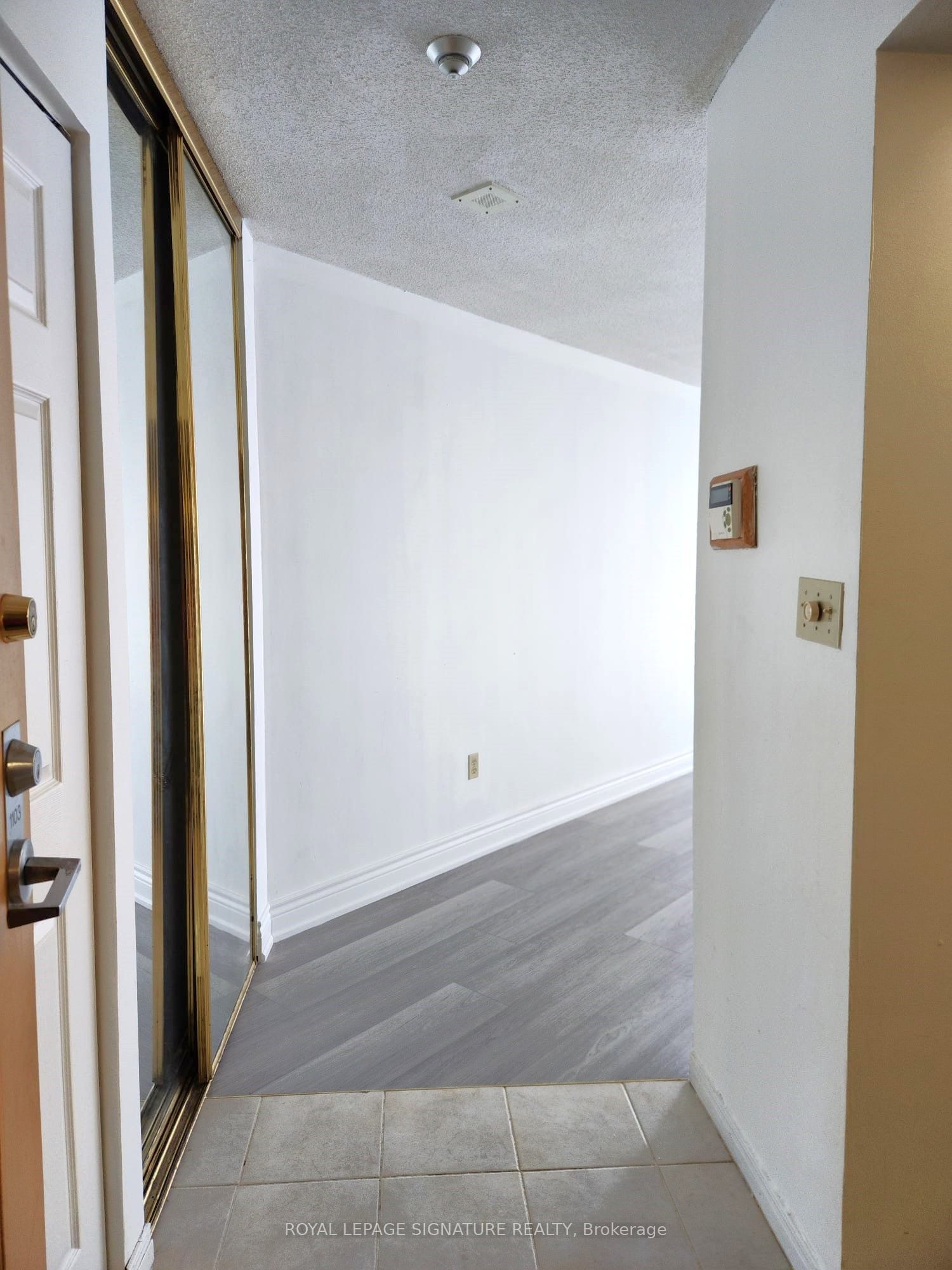 5 Concorde Place 1103, Toronto, ON M3C 3M8 photo 3