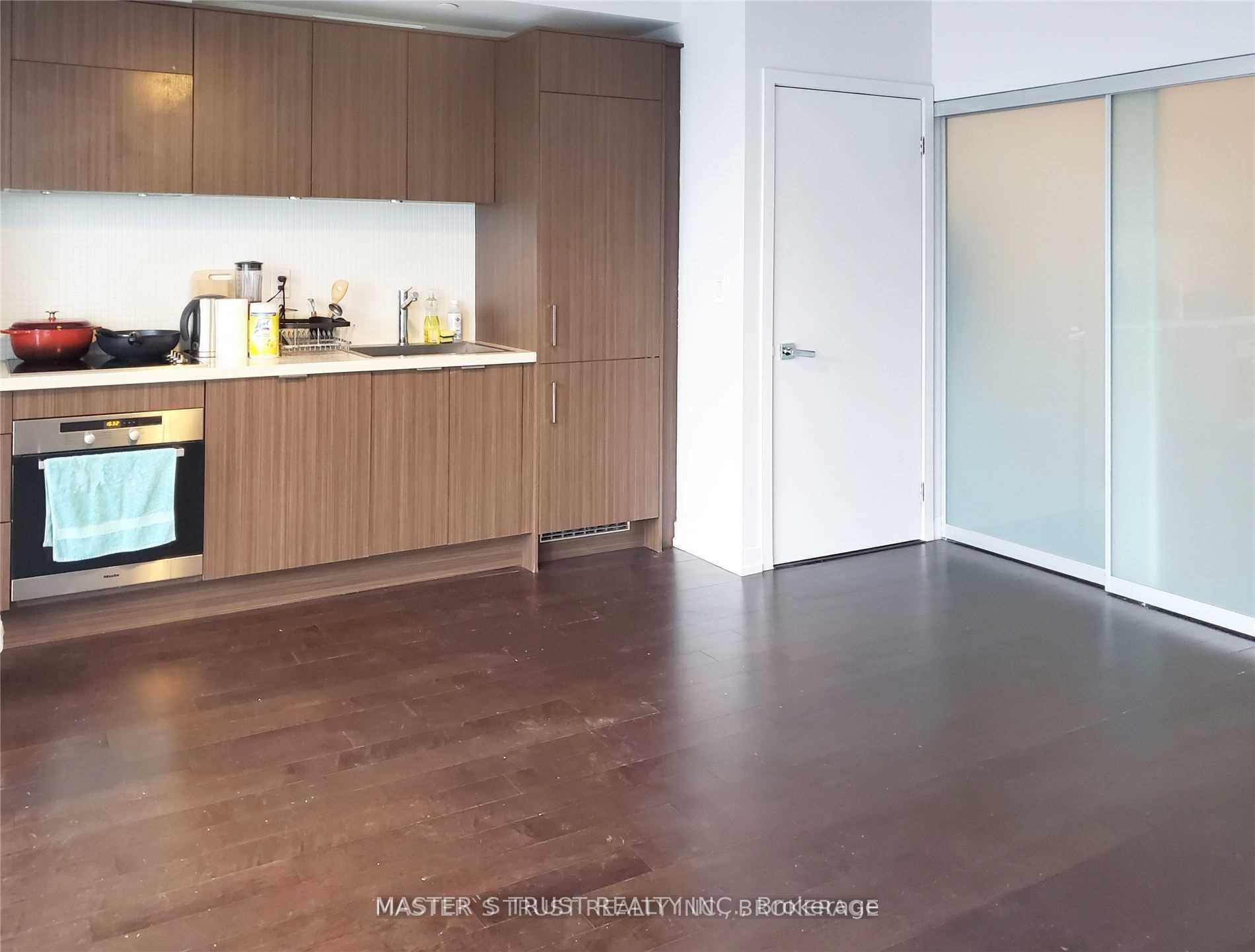 21 Widmer Street 2005, Toronto, ON M5V 0B8 photo 4
