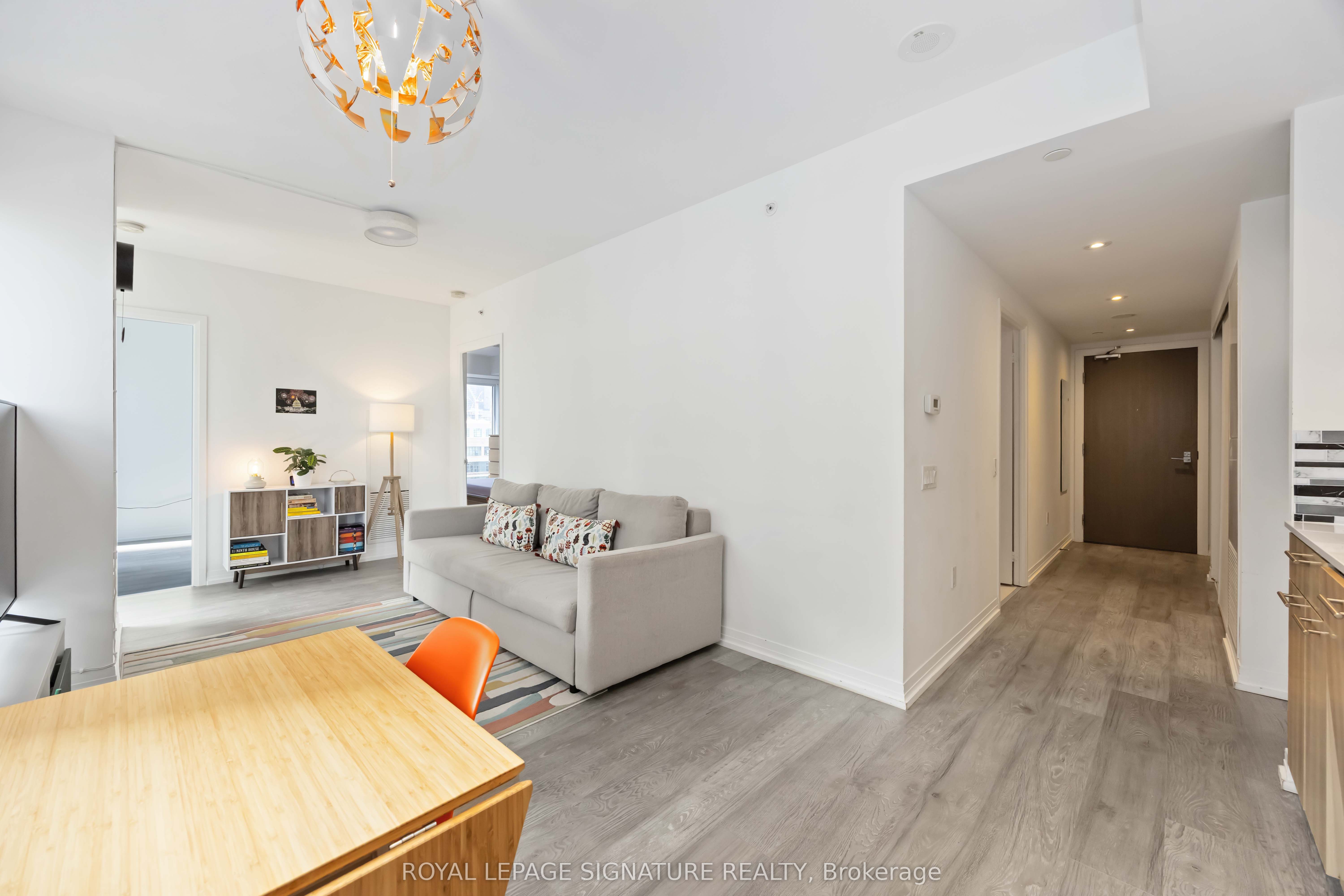 251 Jarvis Street 1725, Toronto, ON M5B 0C3 photo 4