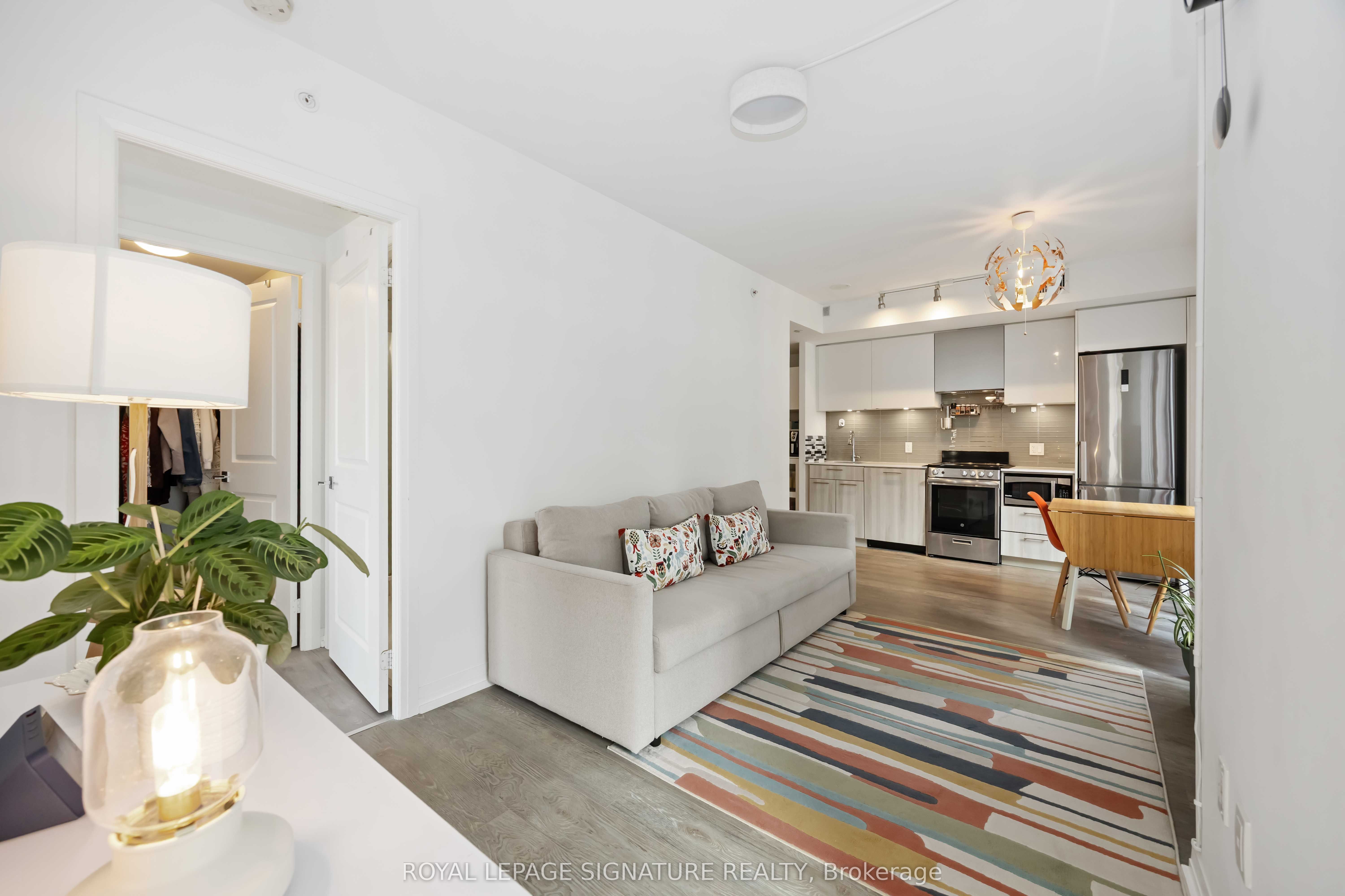251 Jarvis Street 1725, Toronto, ON M5B 0C3 photo 5