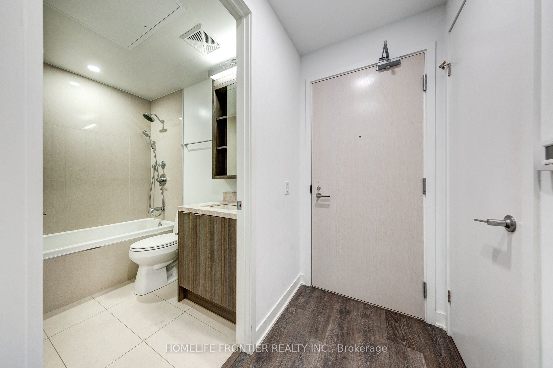 115 Blue Jays Way 705, Toronto, ON M5V 0N4 photo 4