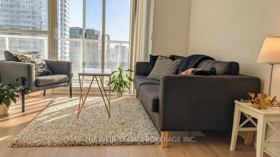 75 Queens Wharf Road 3109, Toronto, ON M5V 0J8 photo 4