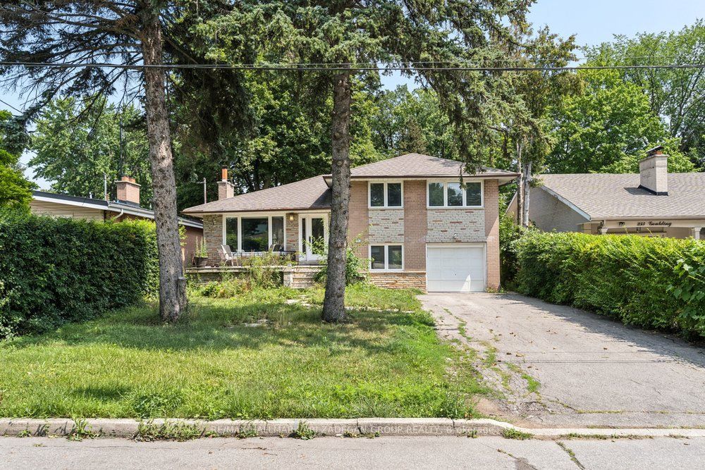 231 Goulding Avenue Main Fl, Toronto, ON M2R 2P6