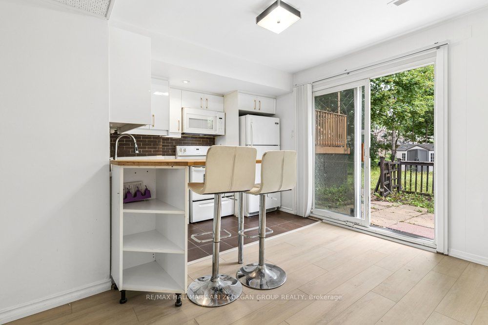 231 Goulding Avenue Lower Fl, Toronto, ON M2R 2P6 photo 4