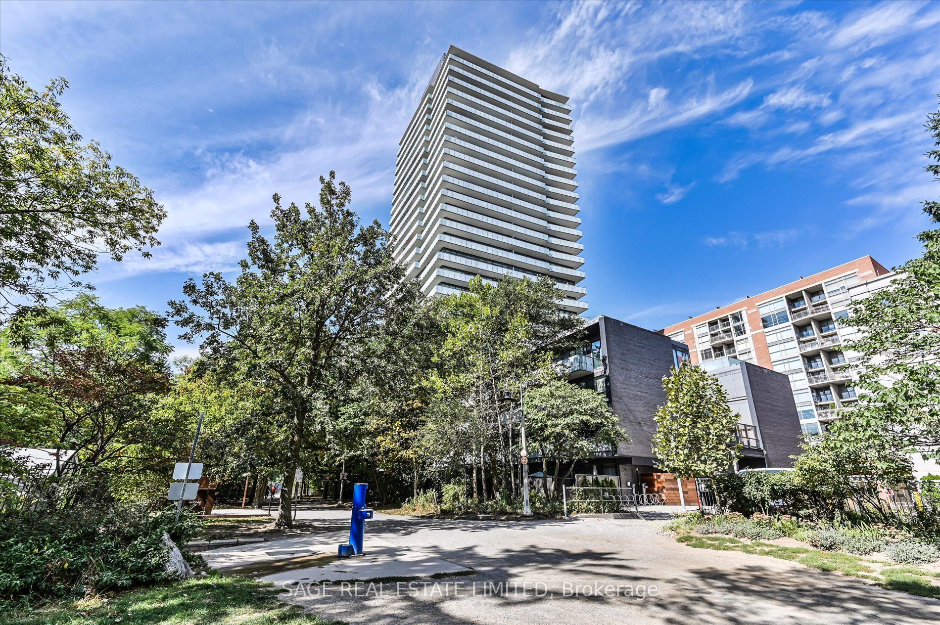 1815 Yonge Street 507, Toronto, ON M4T 2A4 photo 2