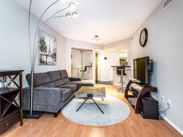 1001 Bay Street 1007, Toronto, ON M5S 3A6 photo 4