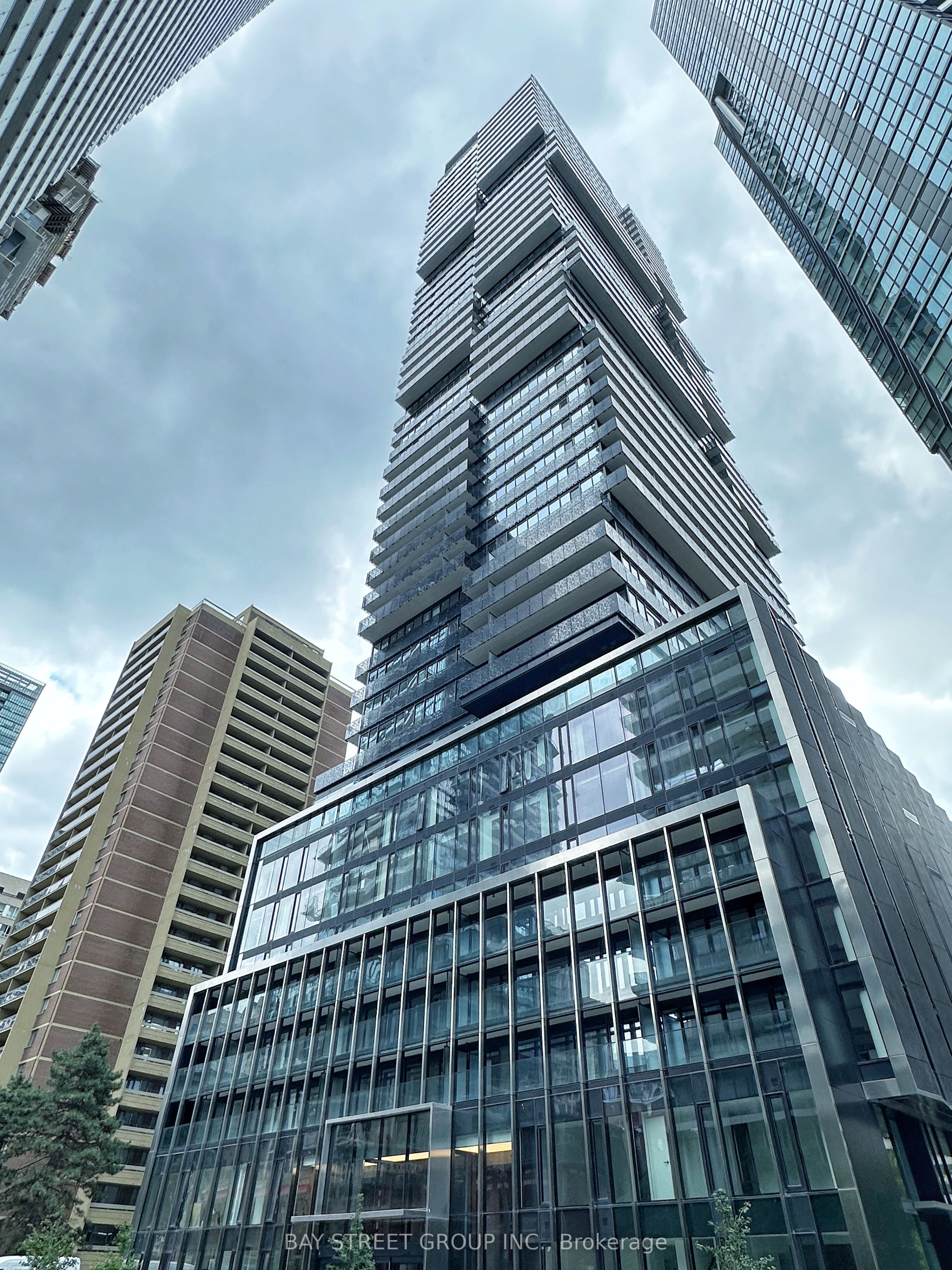 55 Charles Street E 3507, Toronto, ON M4Y 0J1