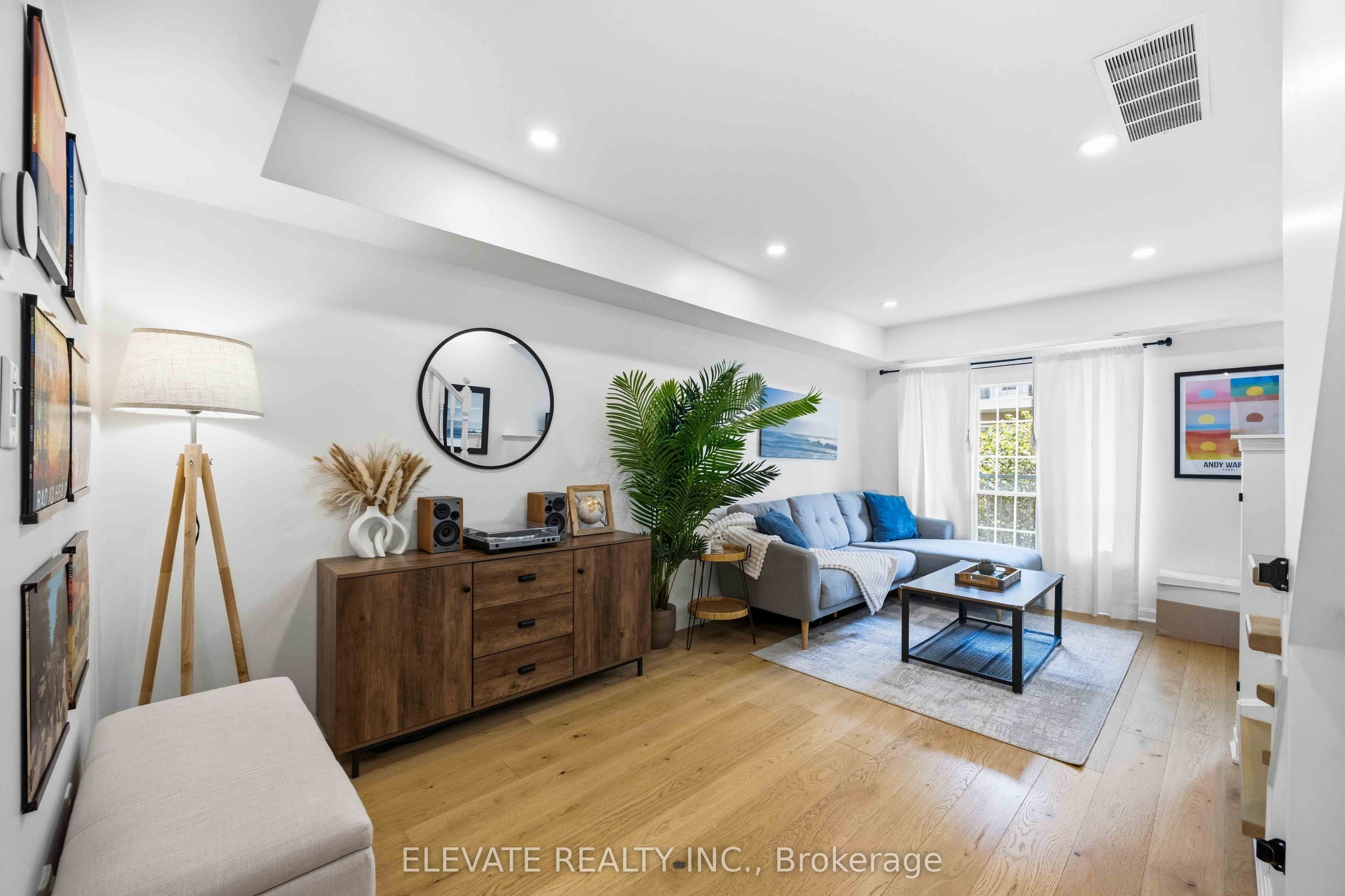 50 Merchant Lane 206, Toronto, ON M6P 4J6