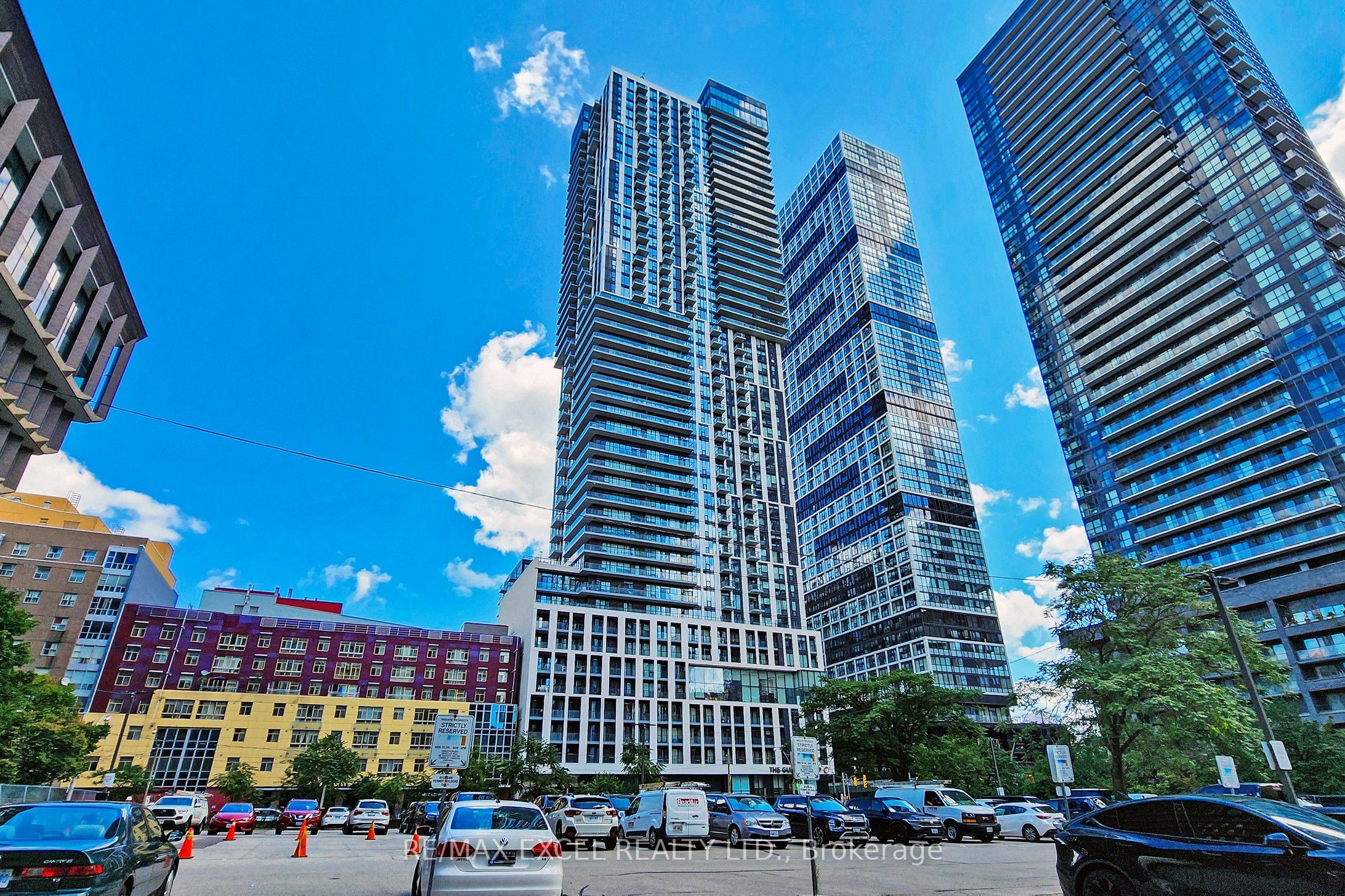 251 Jarvis Street 4203, Toronto, ON M5B 0C3