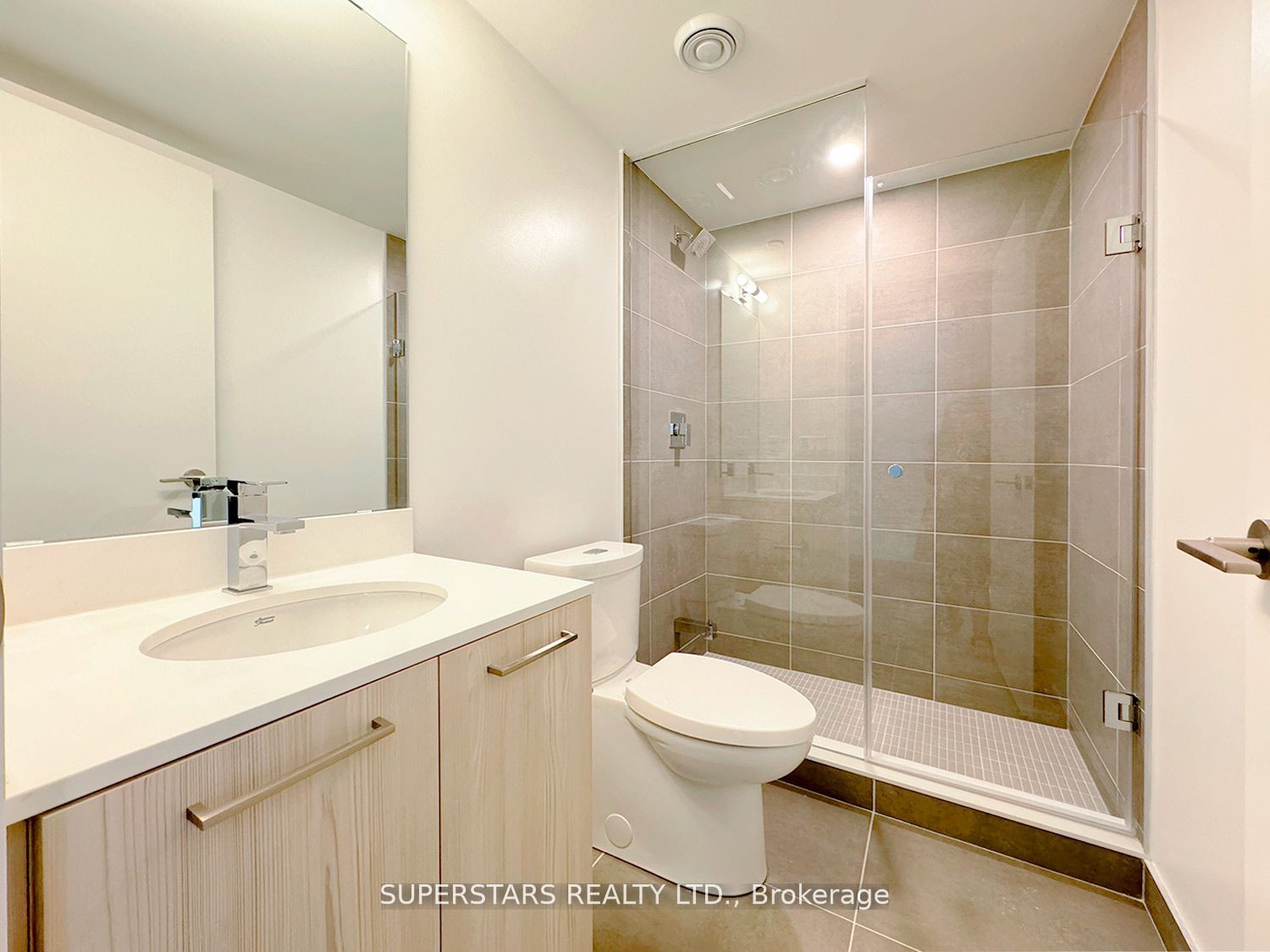 65 Mutual Street 1002, Toronto, ON M5B 0E5 photo 3