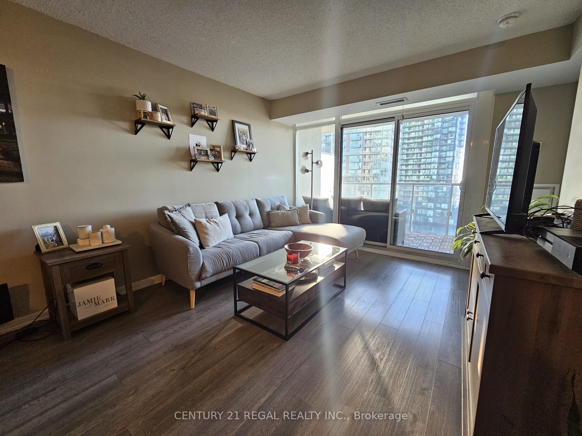 125 Western Battery Road 1709, Toronto, ON M6K 3R8 photo 5