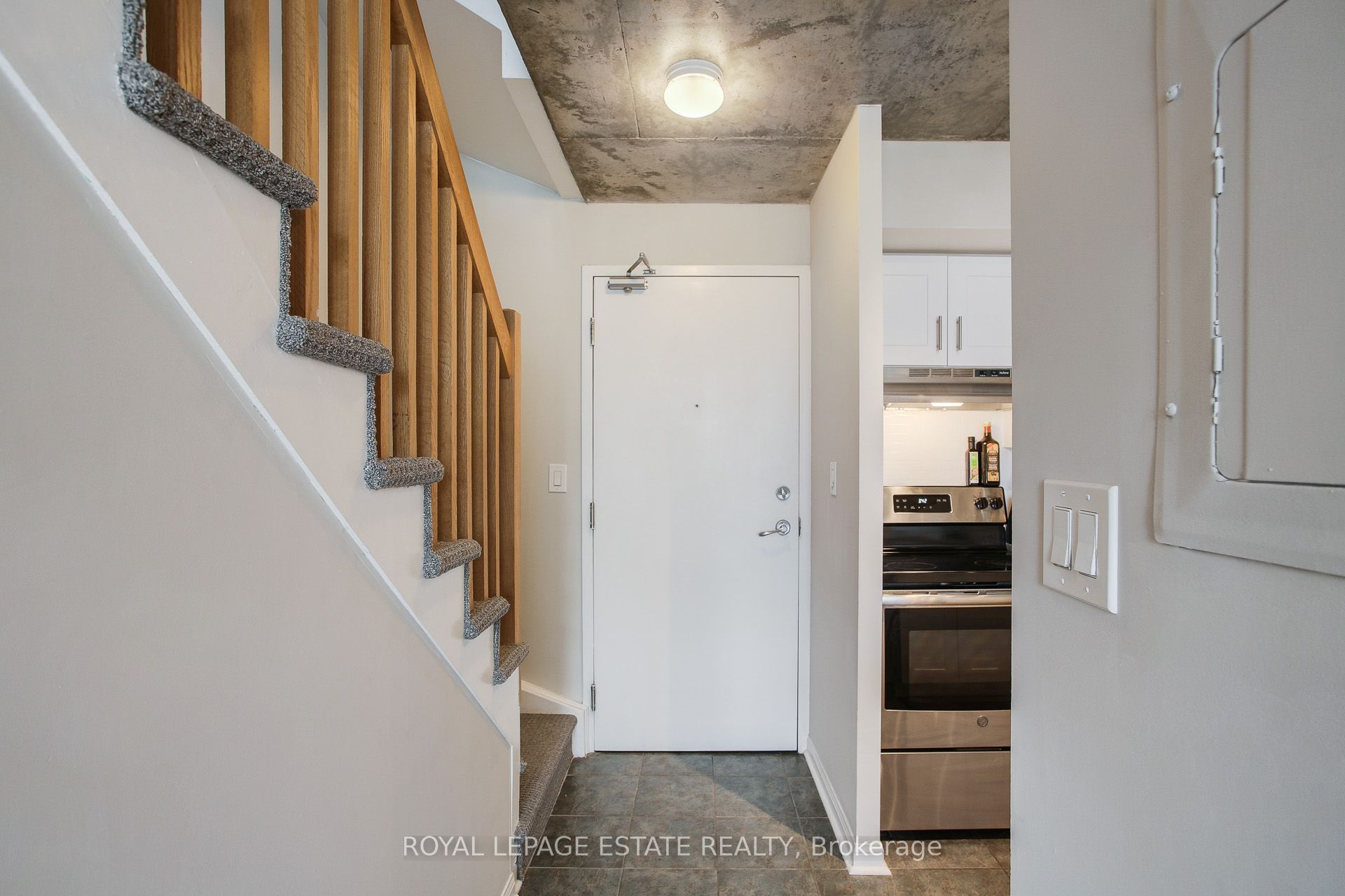 1029 King Street W 837, Toronto, ON M6K 3M2 photo 2