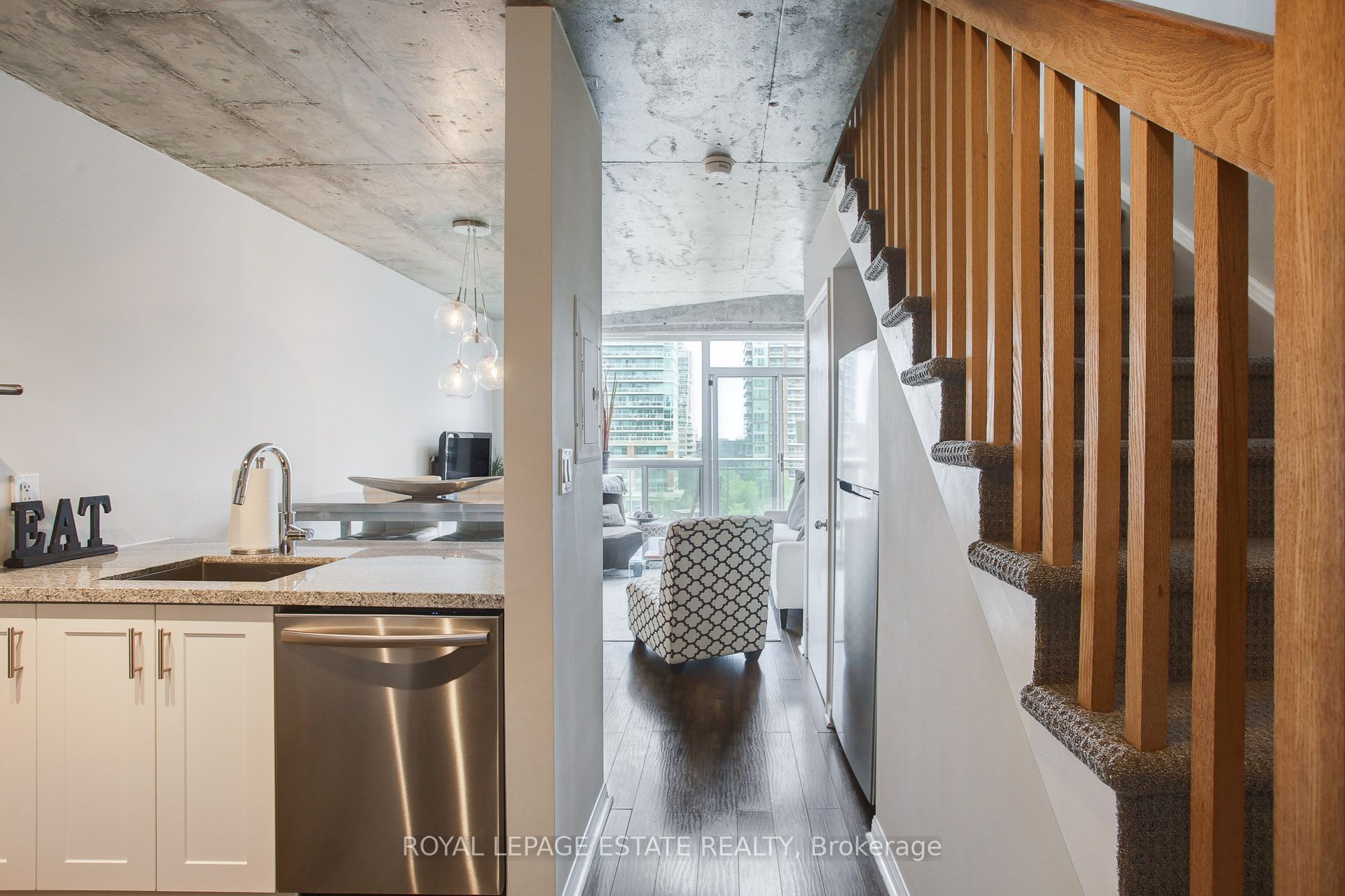 1029 King Street W 837, Toronto, ON M6K 3M2 photo 3