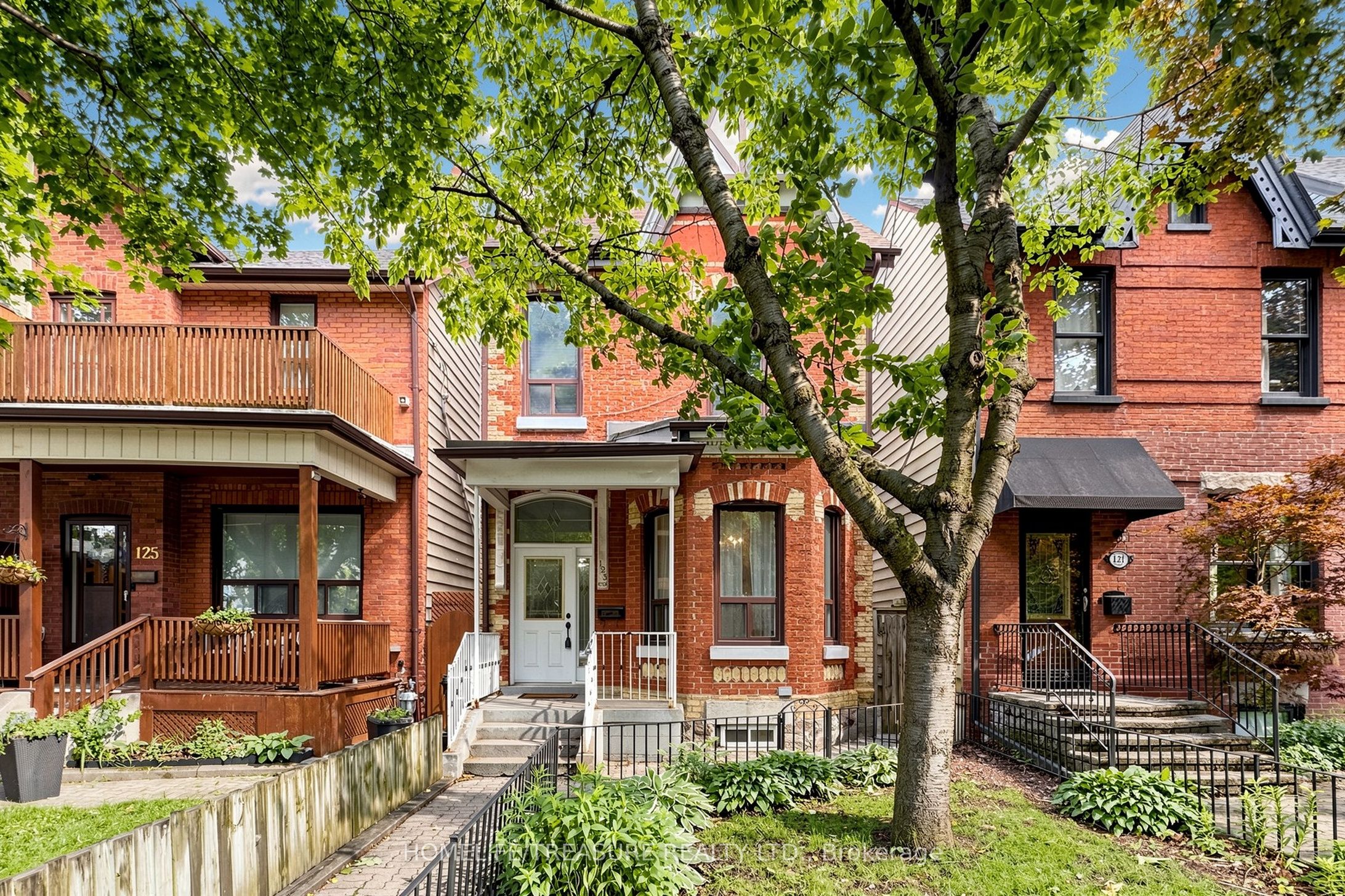 123 robert Street, Toronto, ON M5S 2K5 photo 2