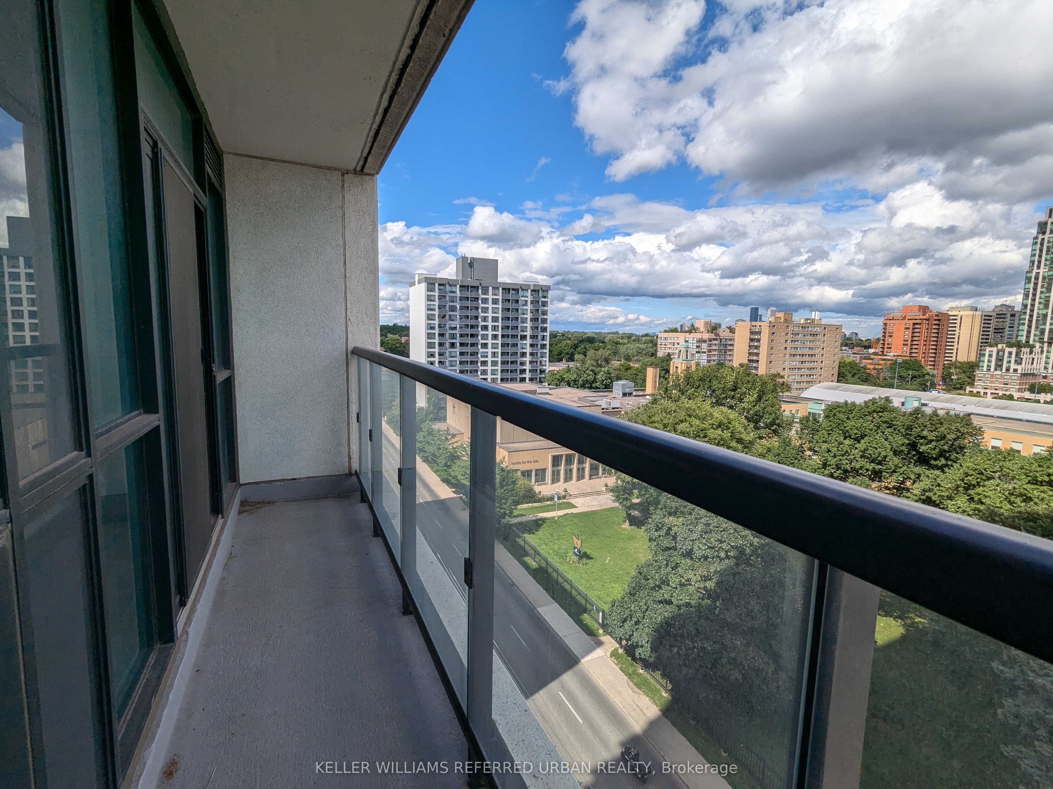 1486 Bathurst Street 804, Toronto, ON M5P 0A5 photo 5