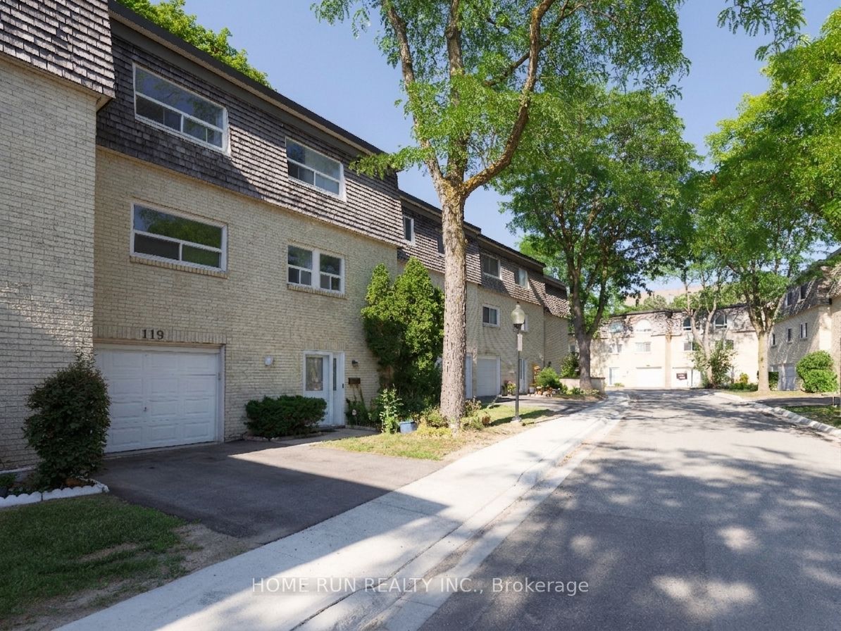 119 Courville Coachway Way 55, Toronto, ON M2J 3V6