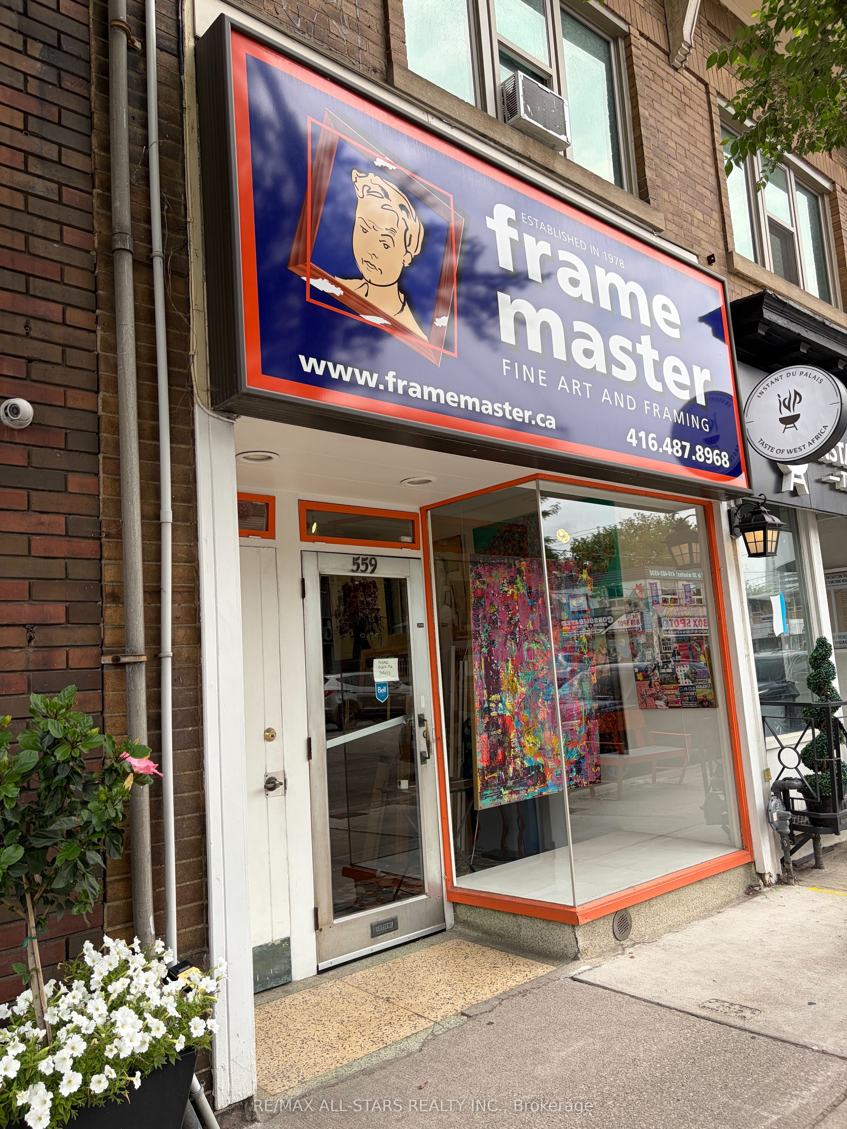 559A Mount Pleasant Road, Toronto, ON M4S 2M5
