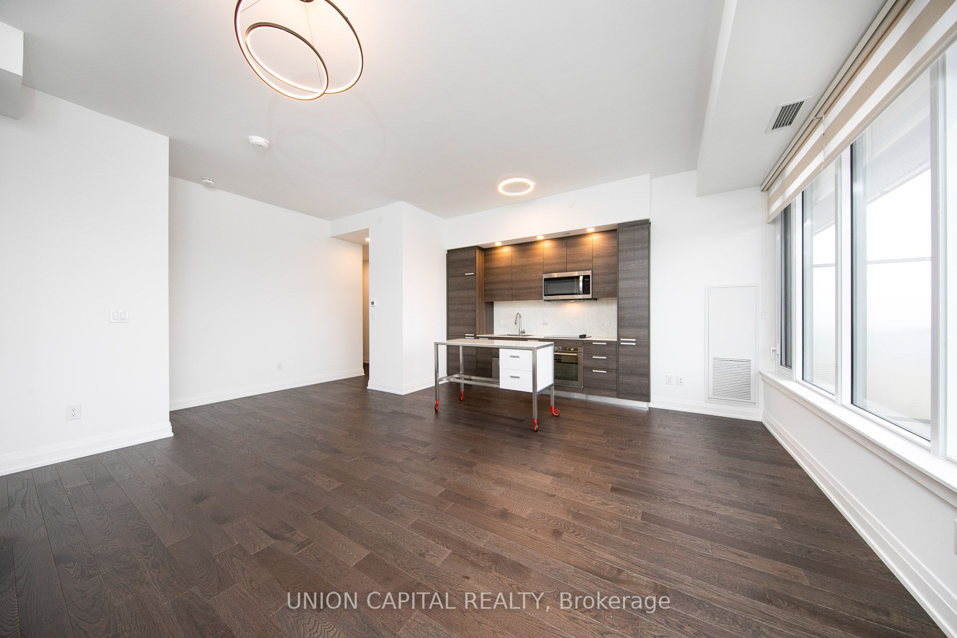 75 Canterbury Place PH206, Toronto, ON M2N 0L2 photo 2