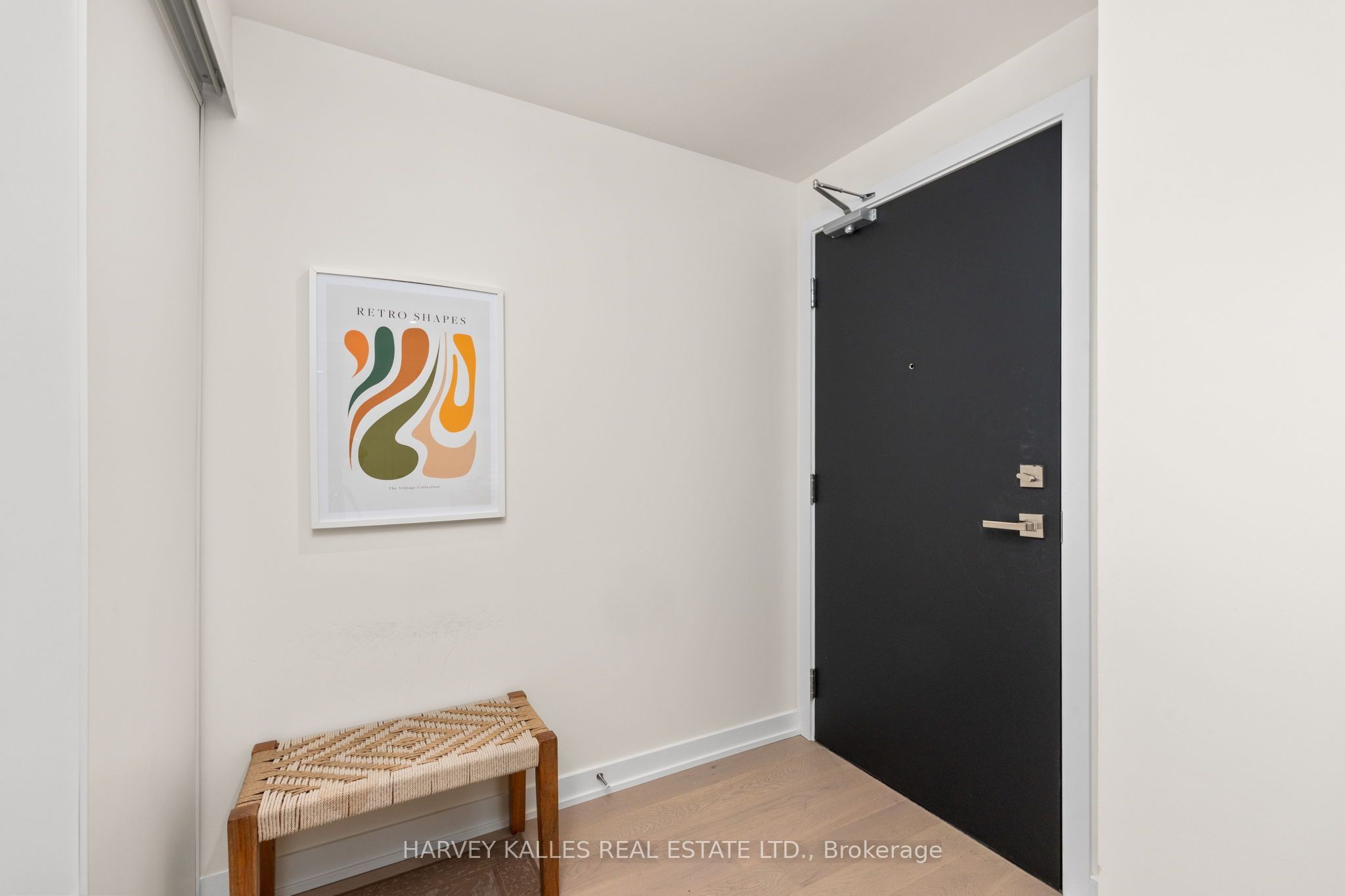 840 St. Clair Avenue W 803, Toronto, ON M6C 1C1 photo 2
