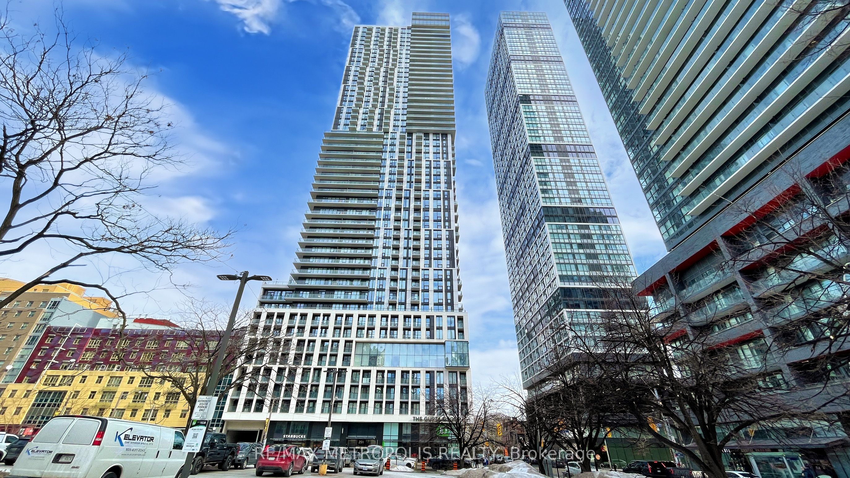 251 Jarvis Street 4212, Toronto, ON M5B 0C3 photo 3