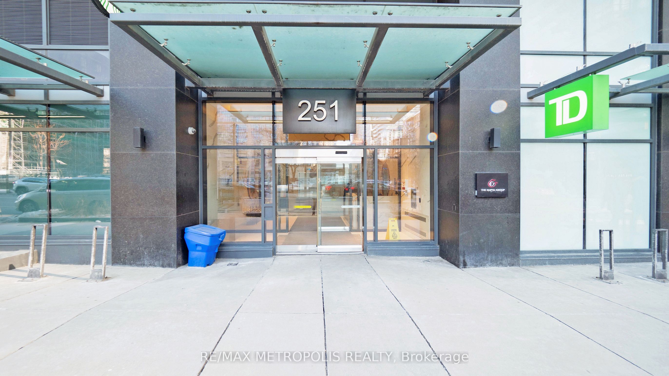 251 Jarvis Street 4212, Toronto, ON M5B 0C3 photo 5