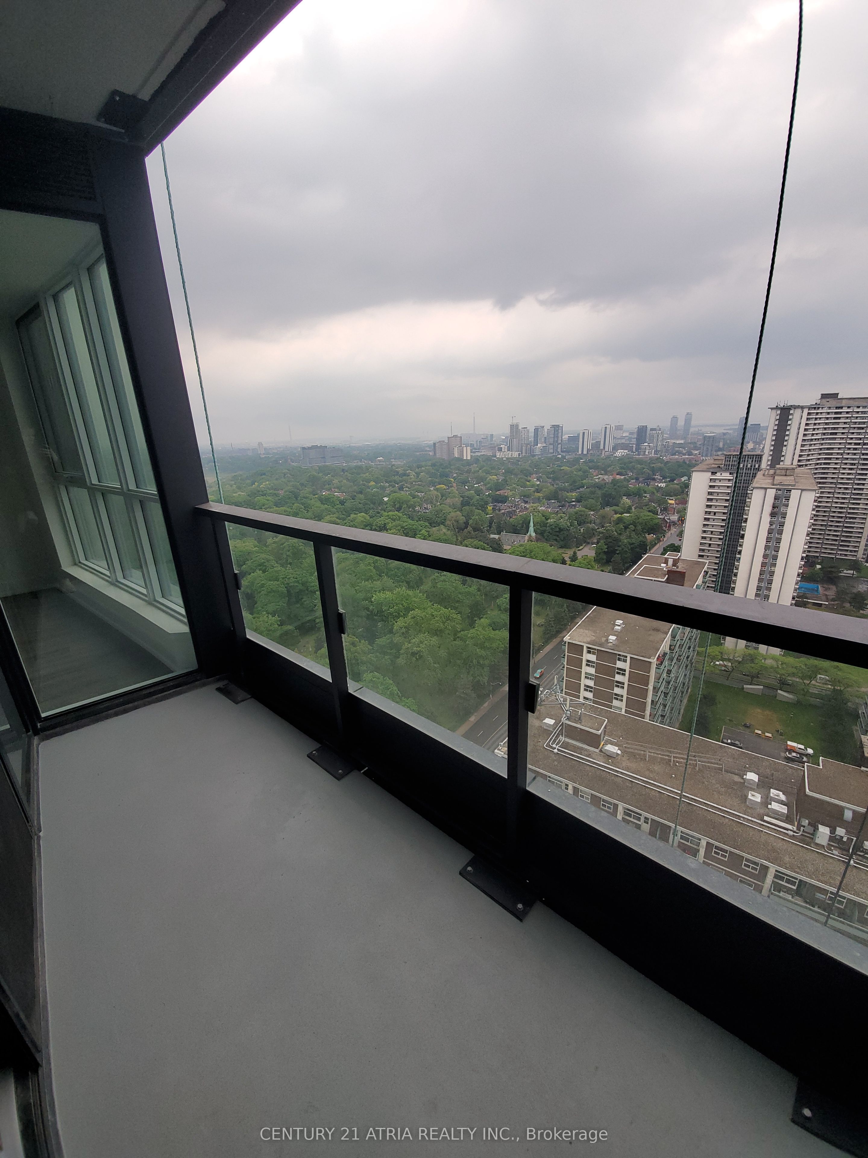 585 Bloor Street E 2719, Toronto, ON M4W 0B3 photo 4