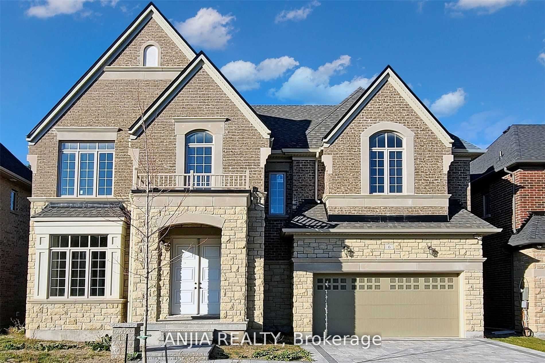 6 Daniel Cozens Court, Toronto, ON M2R 0A7