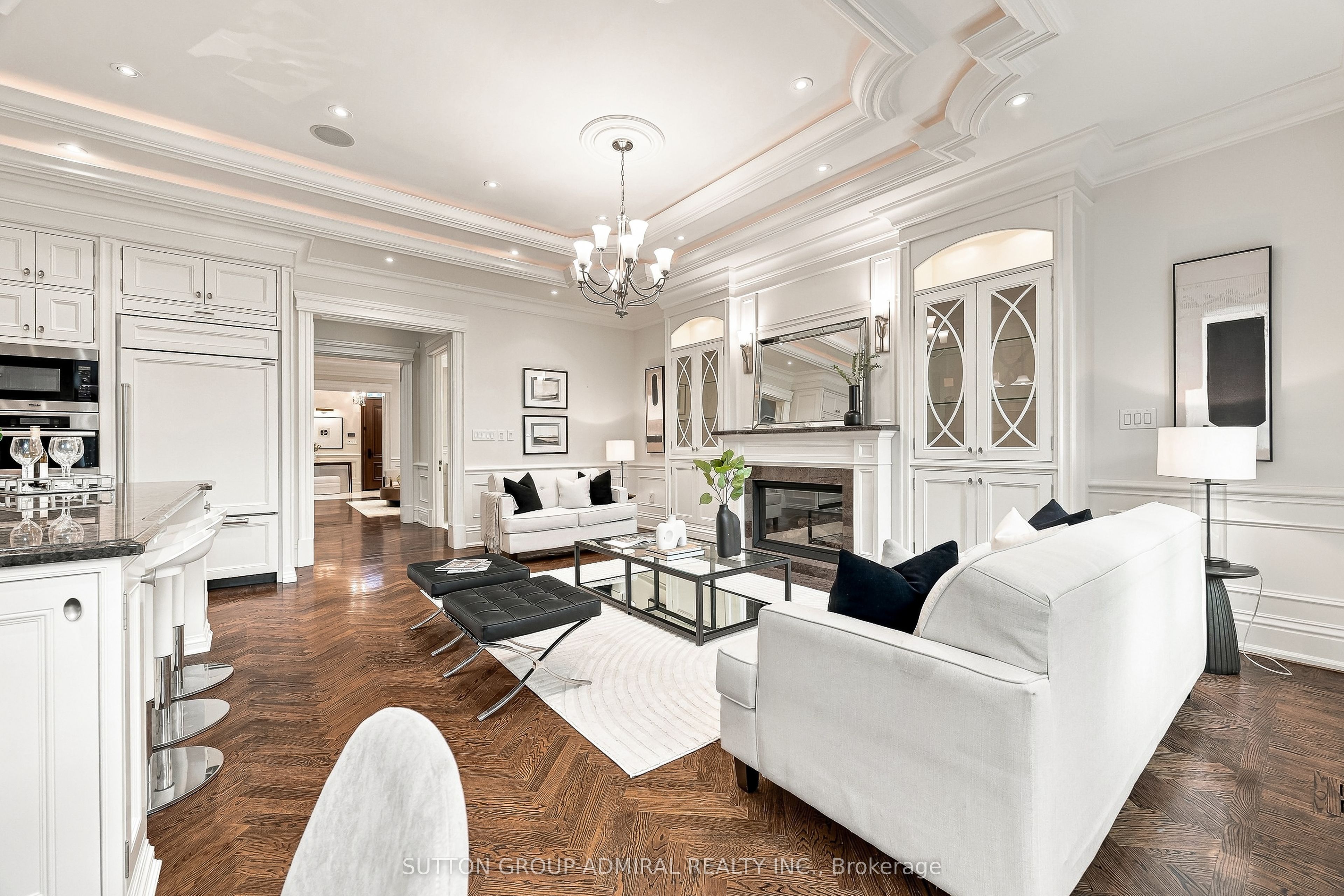 216 Haddington Avenue, Toronto, ON M5M 2P8 photo 4
