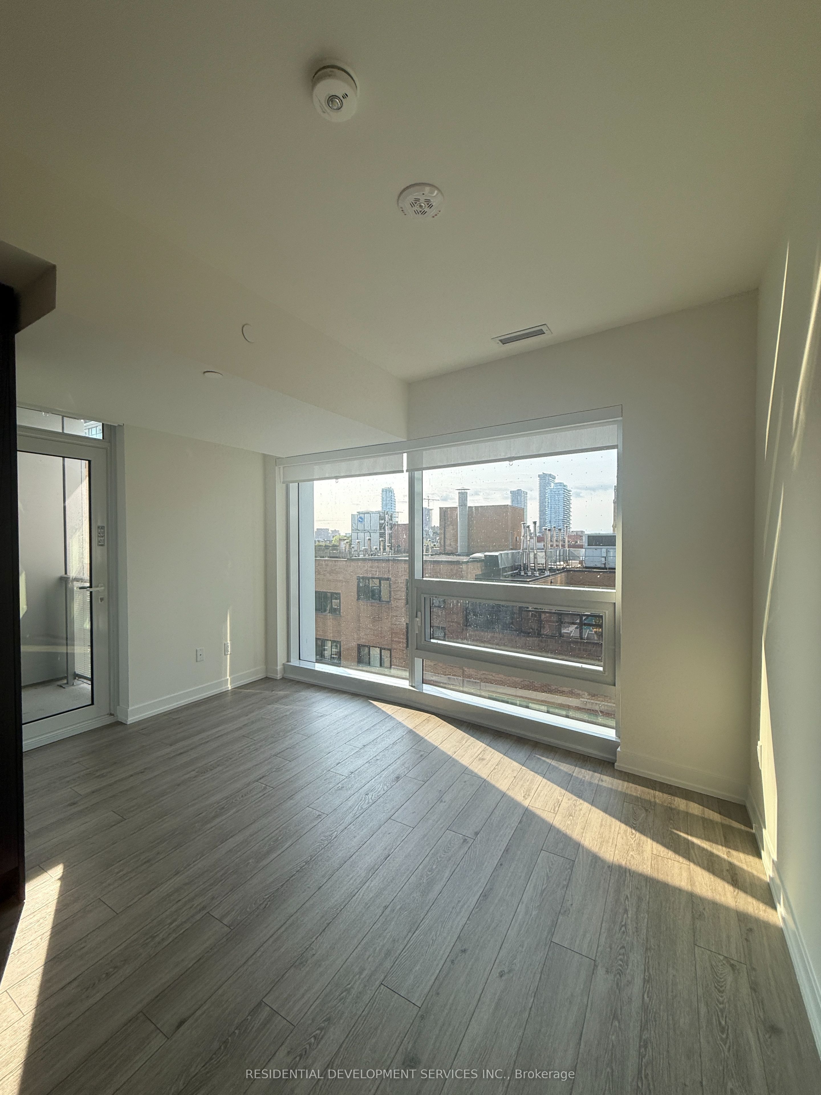 89 Church Street 808, Toronto, ON M5C 0B7 photo 5