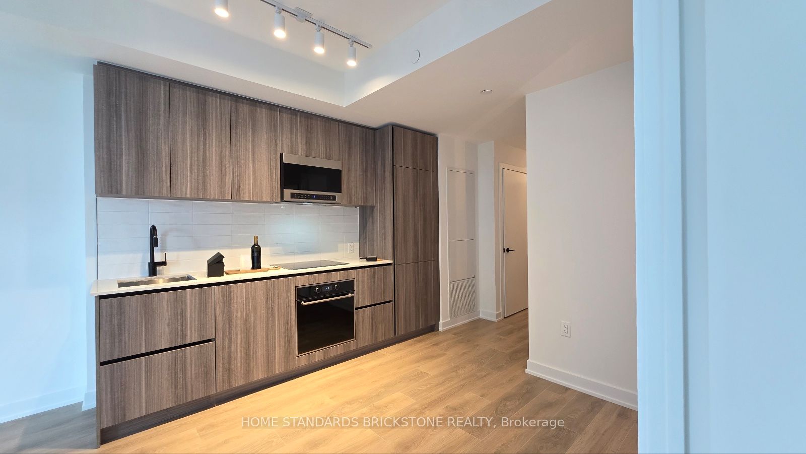 117 Broadway Avenue 3101, Toronto, ON M4P 1V3 photo 3