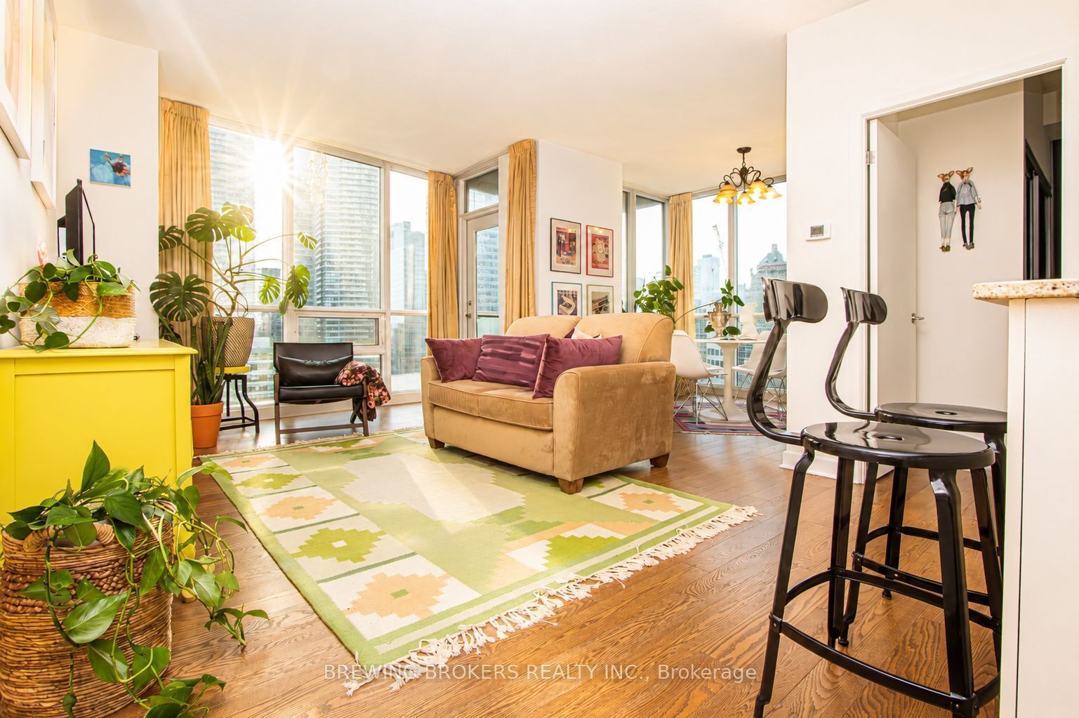 18 Harbour Street 1702, Toronto, ON M5J 2Z6 photo 2