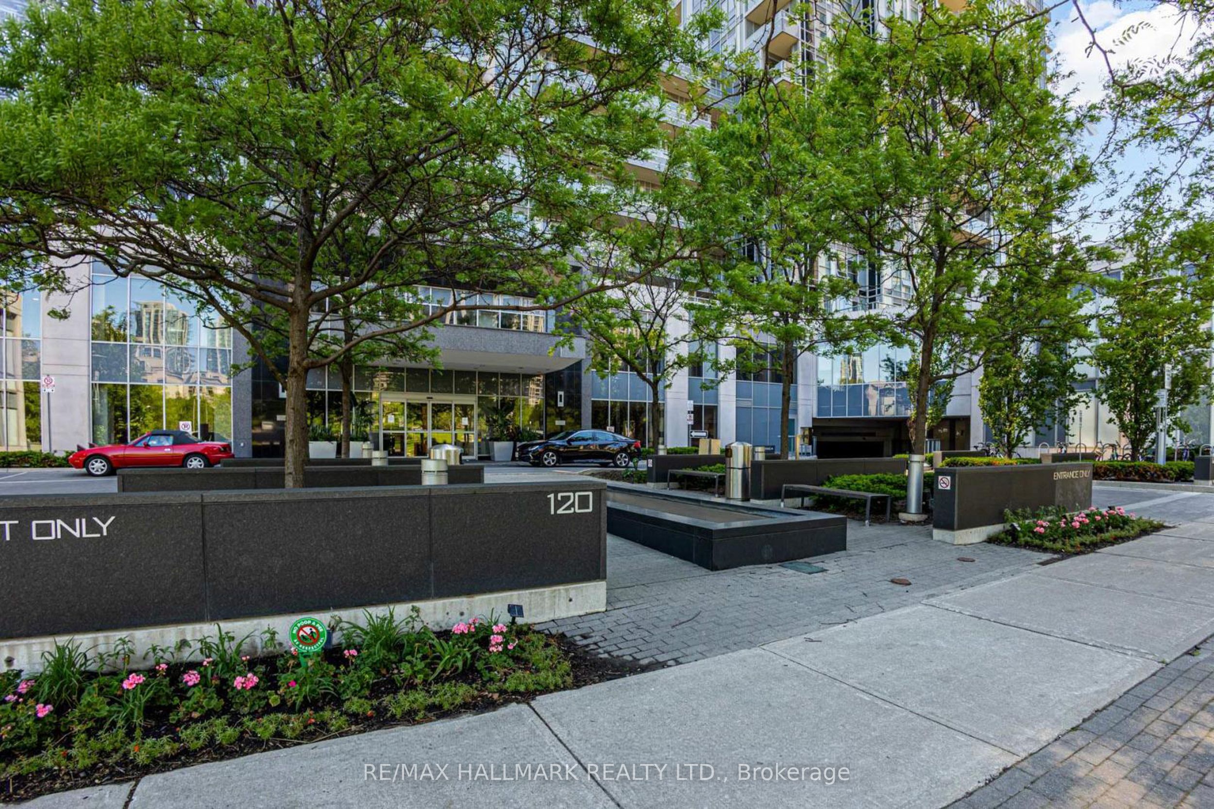 120 Harrison Garden Boulevard 1406, Toronto, ON M2N 0H1 photo 3