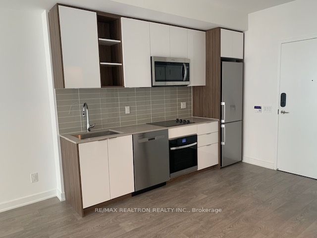 543 Richmond Street 402, Toronto, ON M5V 1Y6 photo 4