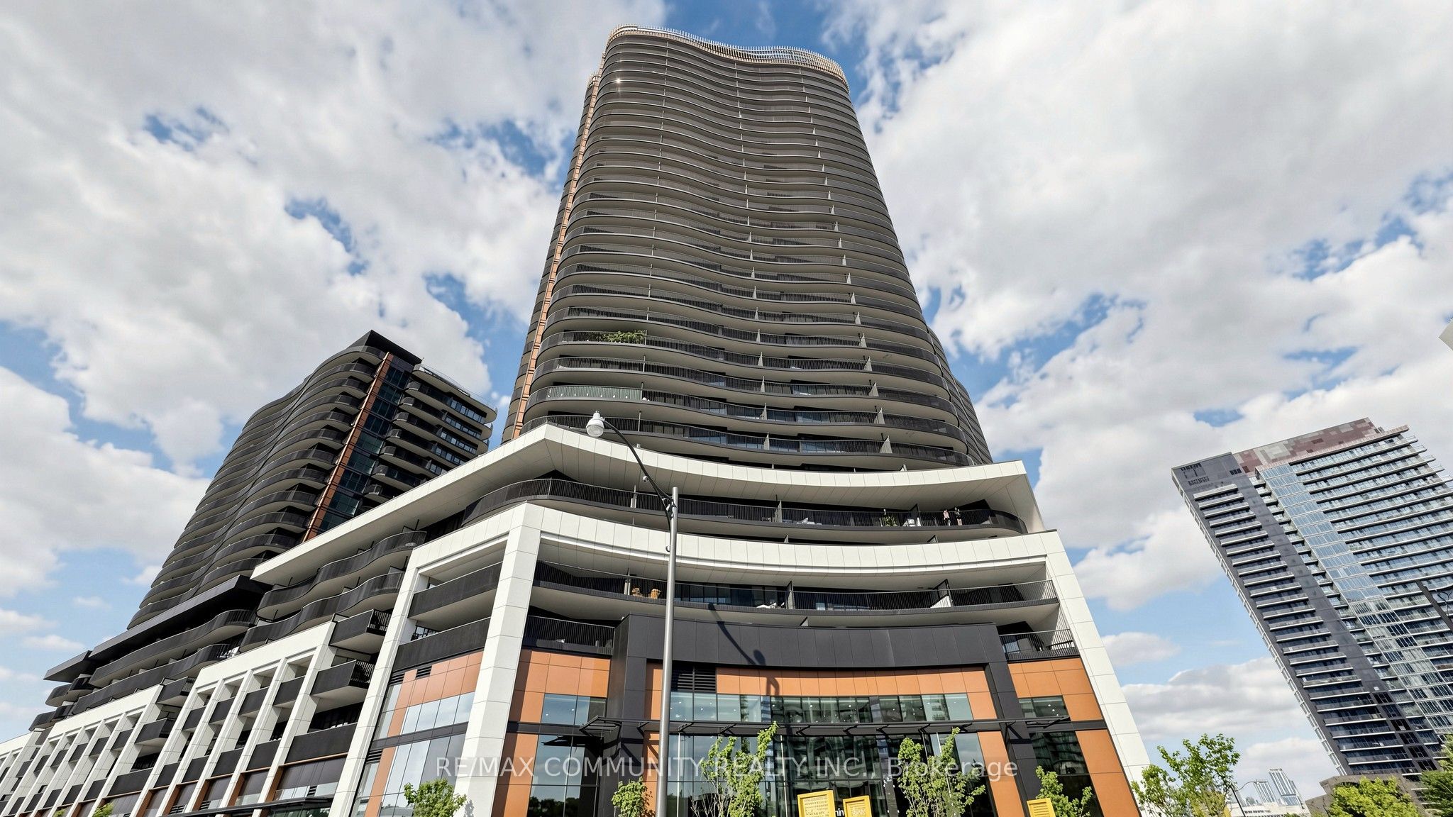 18 Esther Shiner Boulevard 551, Toronto, ON M2K 0J7 photo 2