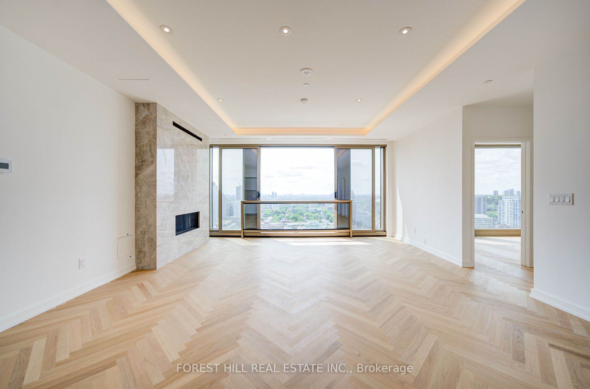 1315 Bay Street 2302, Toronto, ON M5R 2C4 photo 2